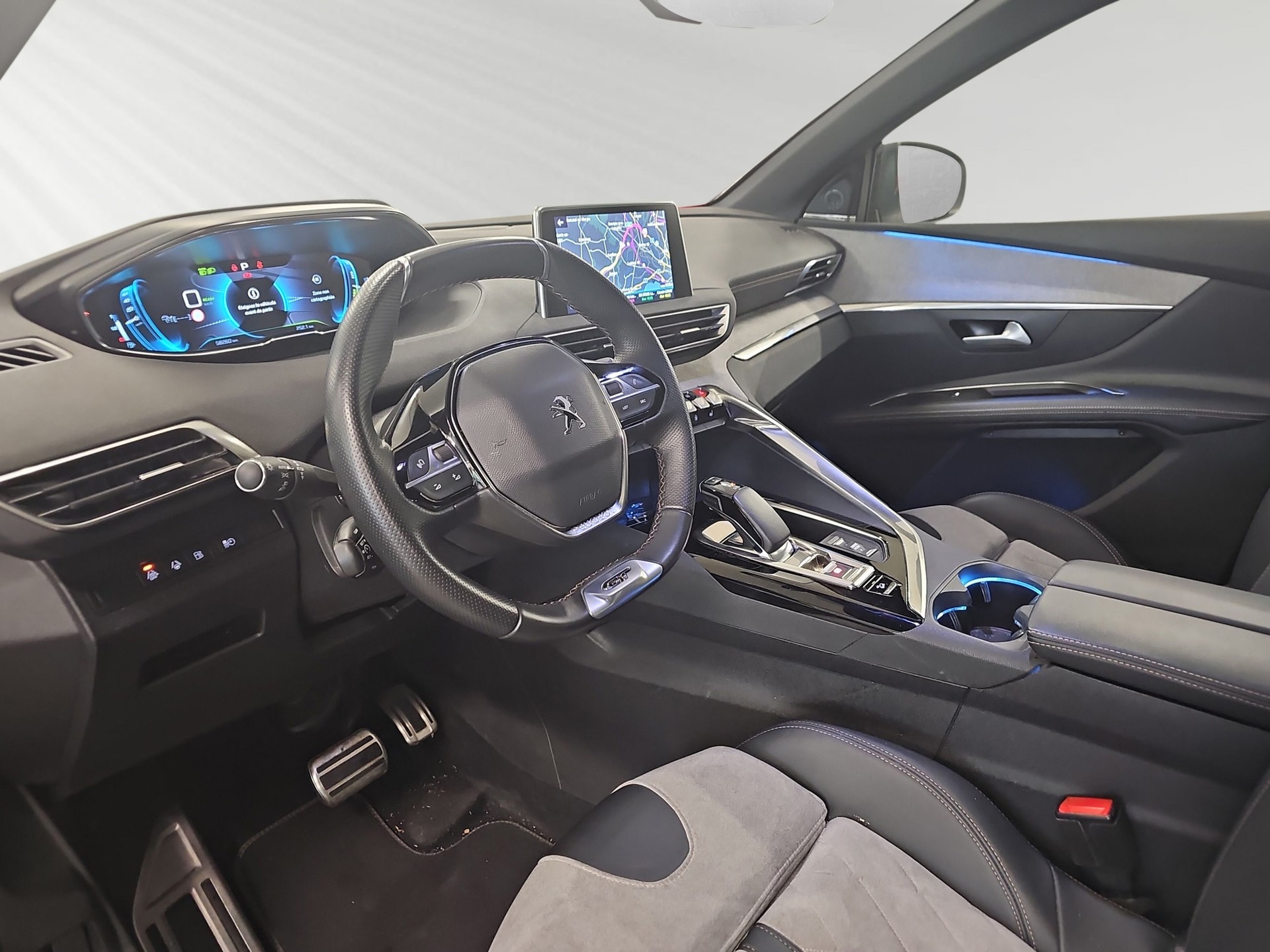 PEUGEOT 3008 300e Hybrid4 GT EAT8-image-3
