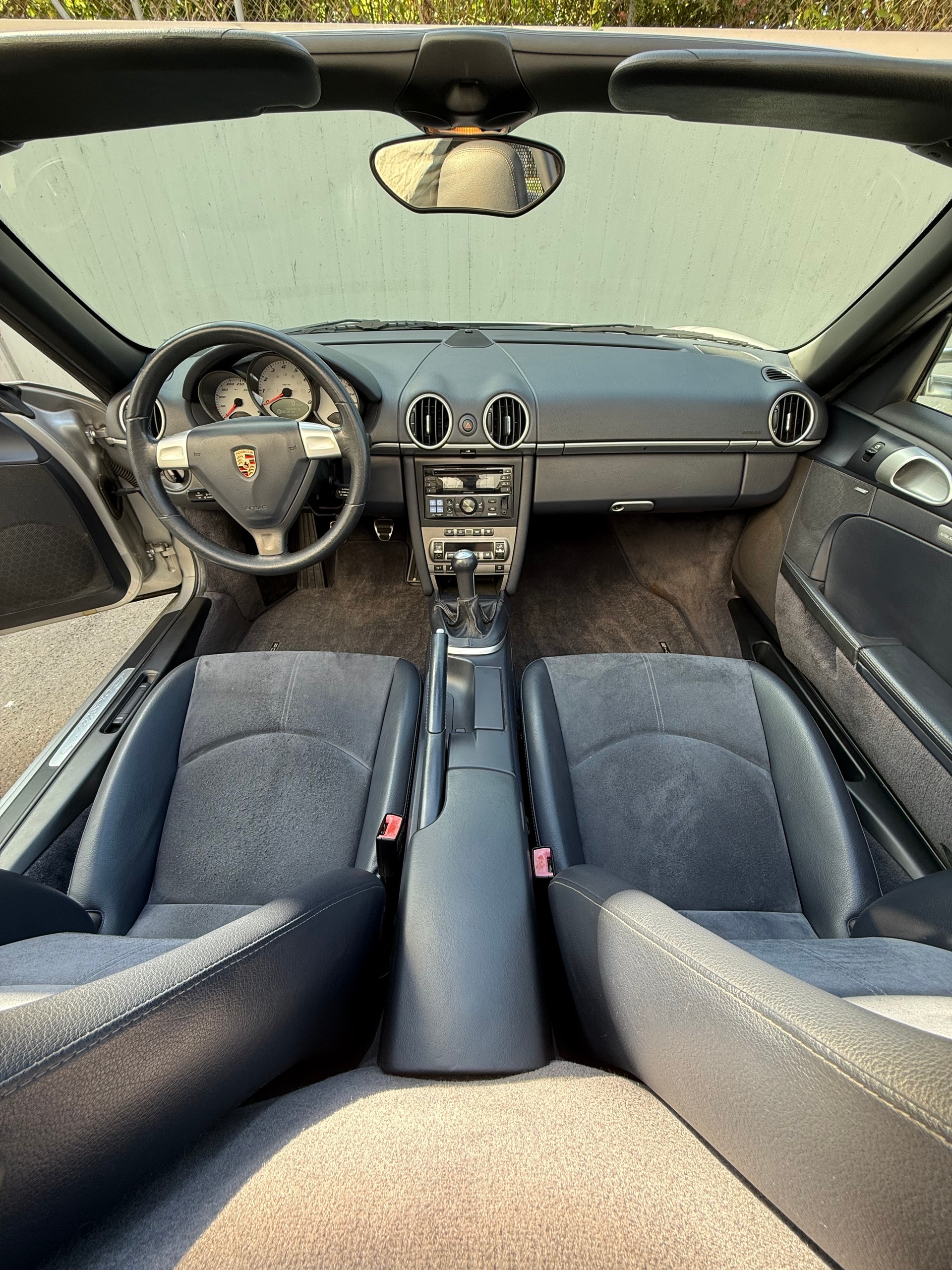 PORSCHE 3.2 S-image-11