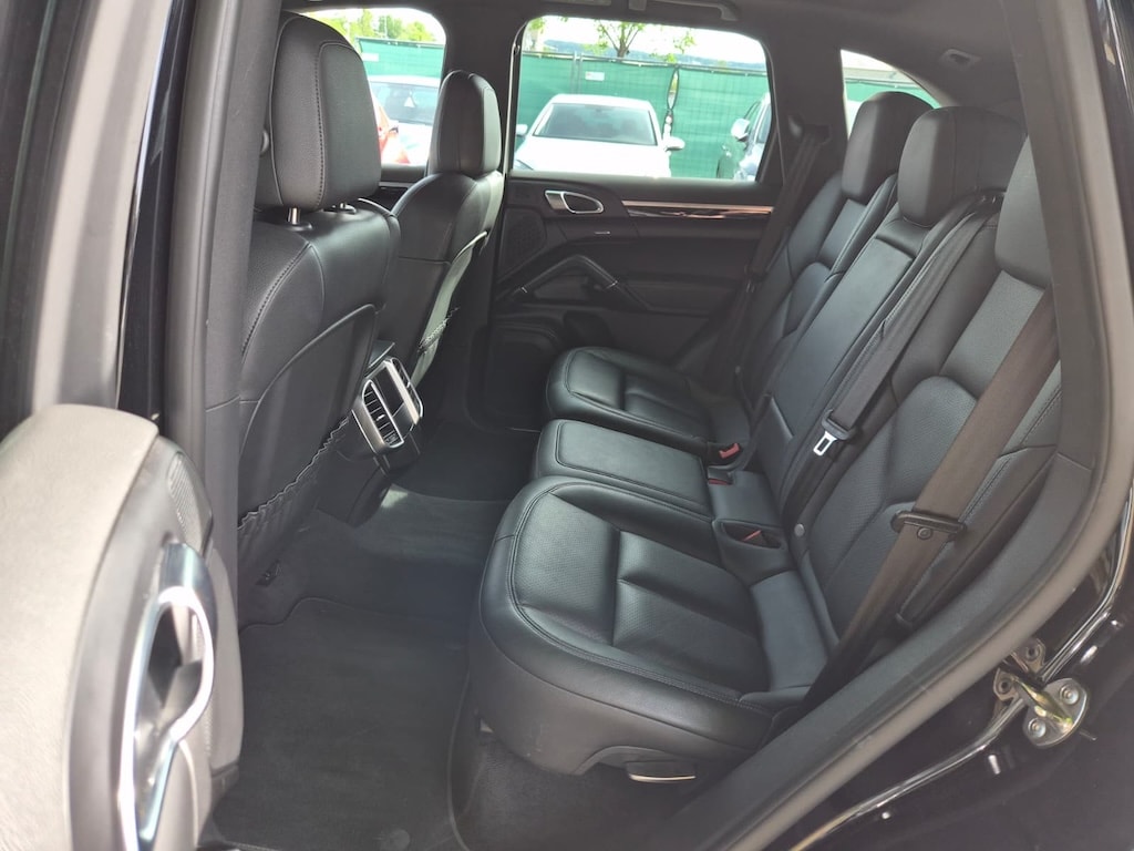 PORSCHE Cayenne Diesel-image-10