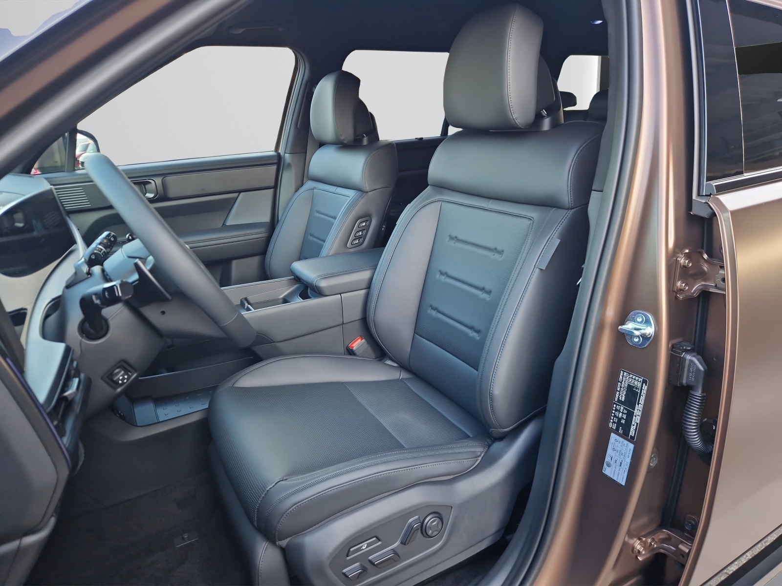 HYUNDAI Santa Fe 1.6 T-GDi PHEV Calligraphy 4WD Automatic-image-7