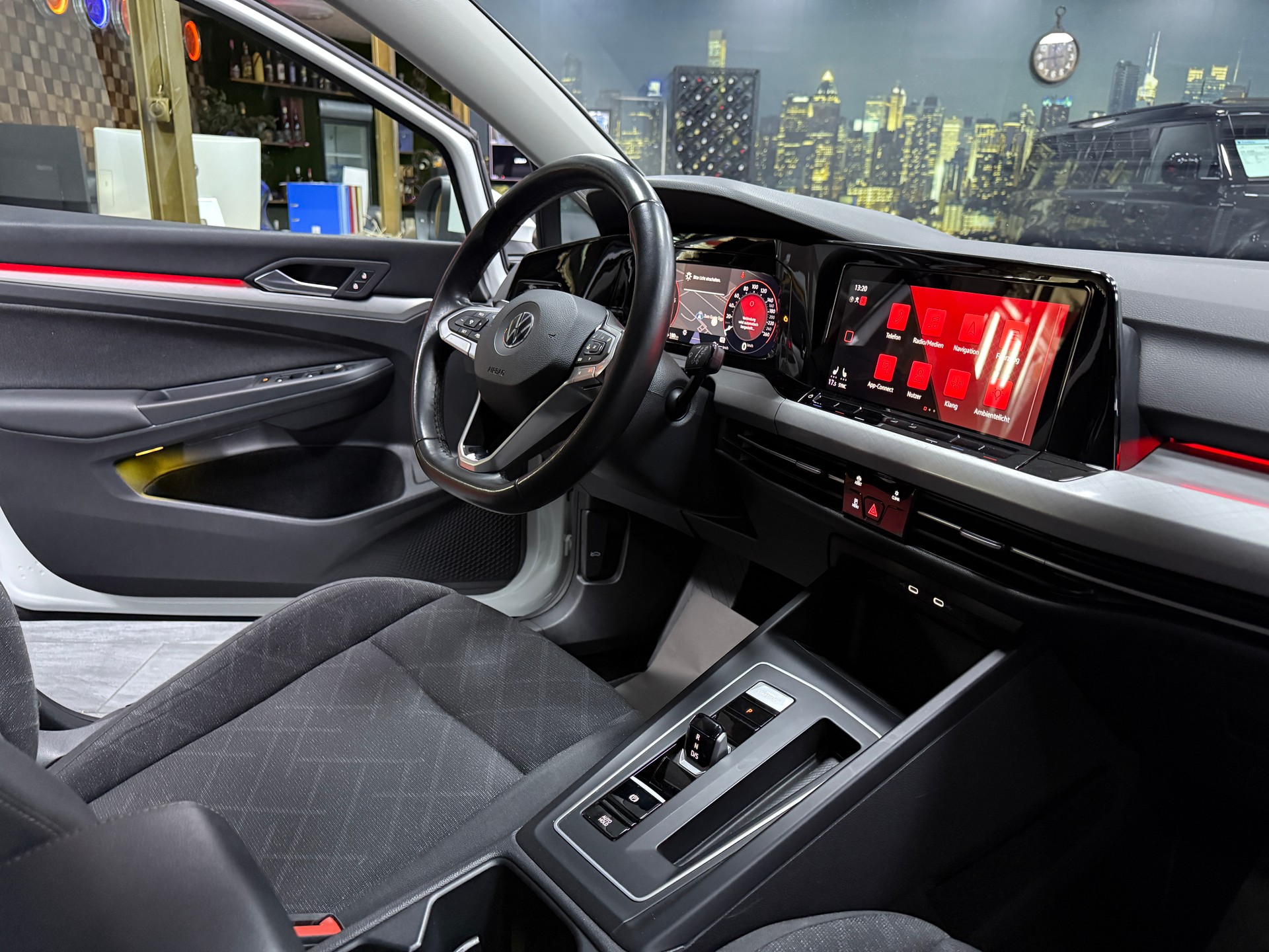 VW Golf 2.0 TDI Style DSG-image-11