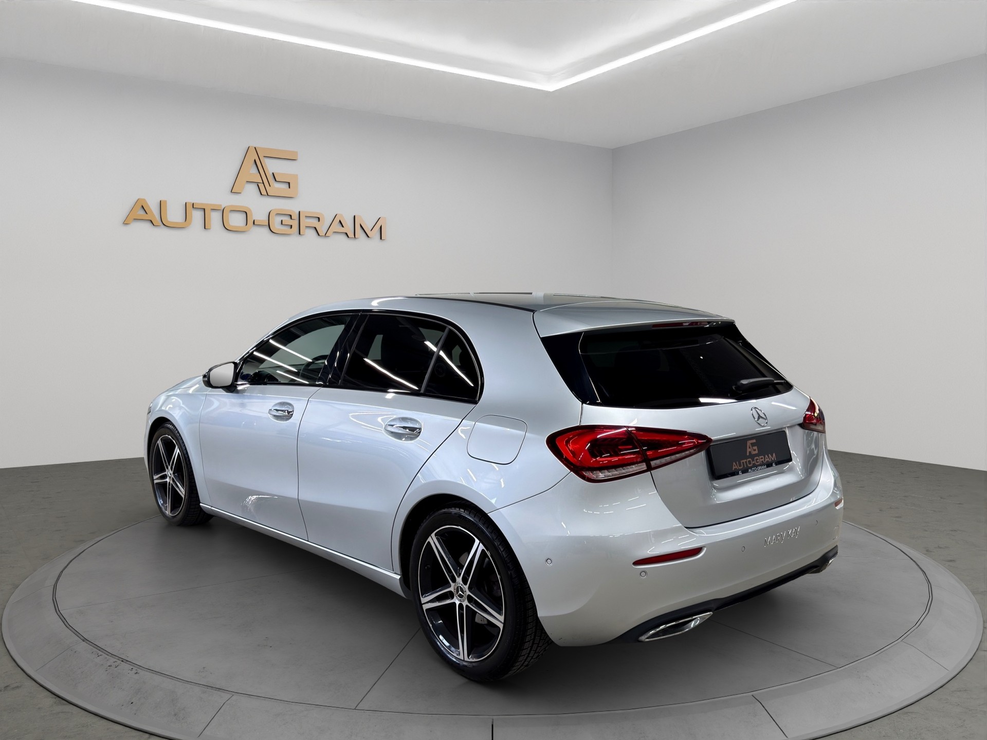 MERCEDES-BENZ A 160 Style-image-3