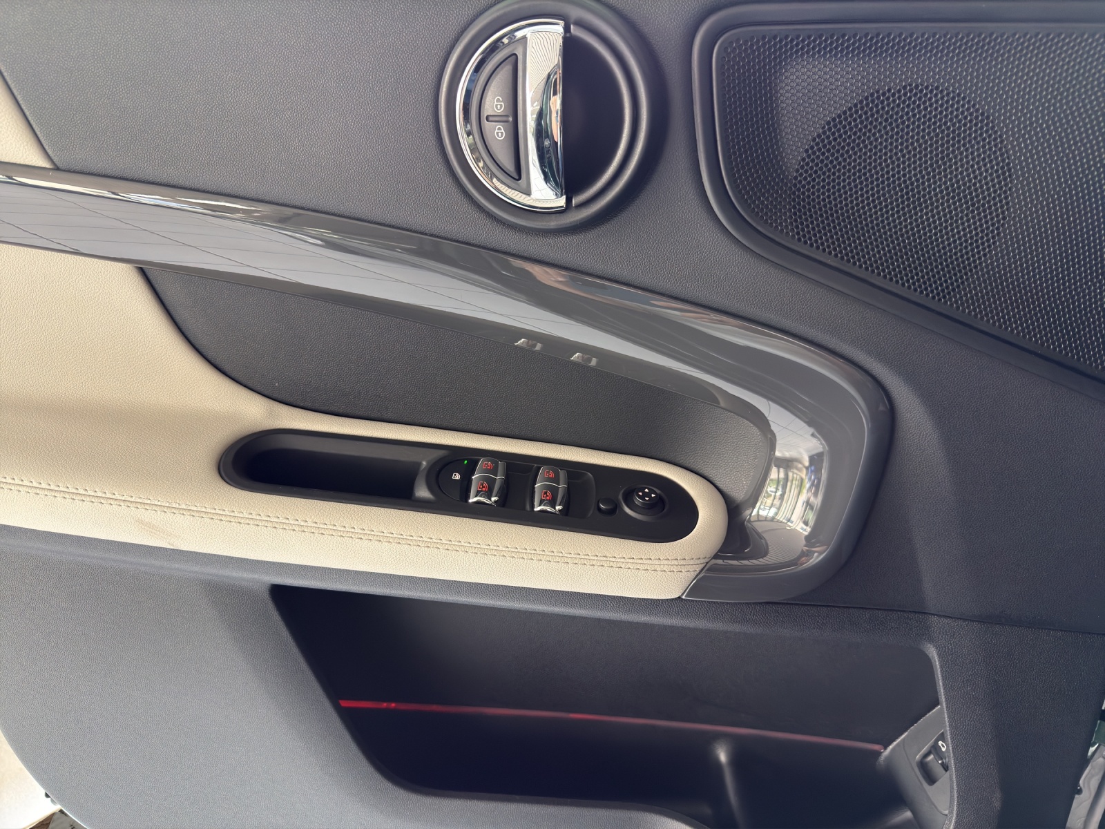 MINI Countryman Cooper S FWD Steptronic DKG-image-10