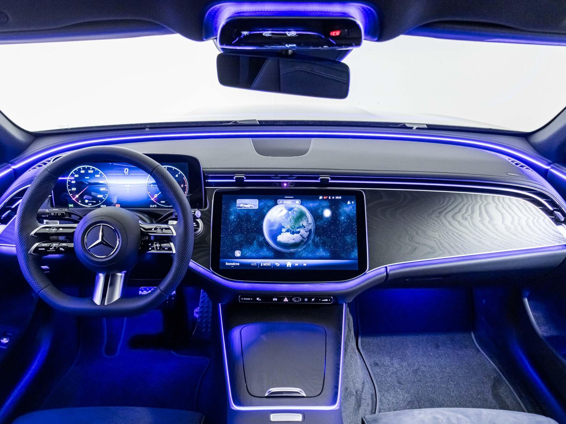 MERCEDES-BENZ E 220 d 4MATIC T-Modell-image-10