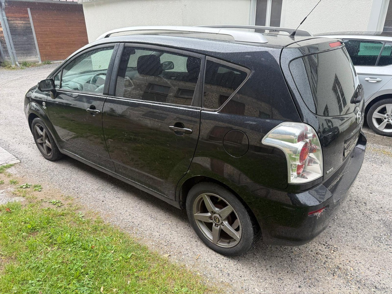 TOYOTA Corolla Verso 2.2 D-4D CleanP. Linea Sol Prem.-image-2