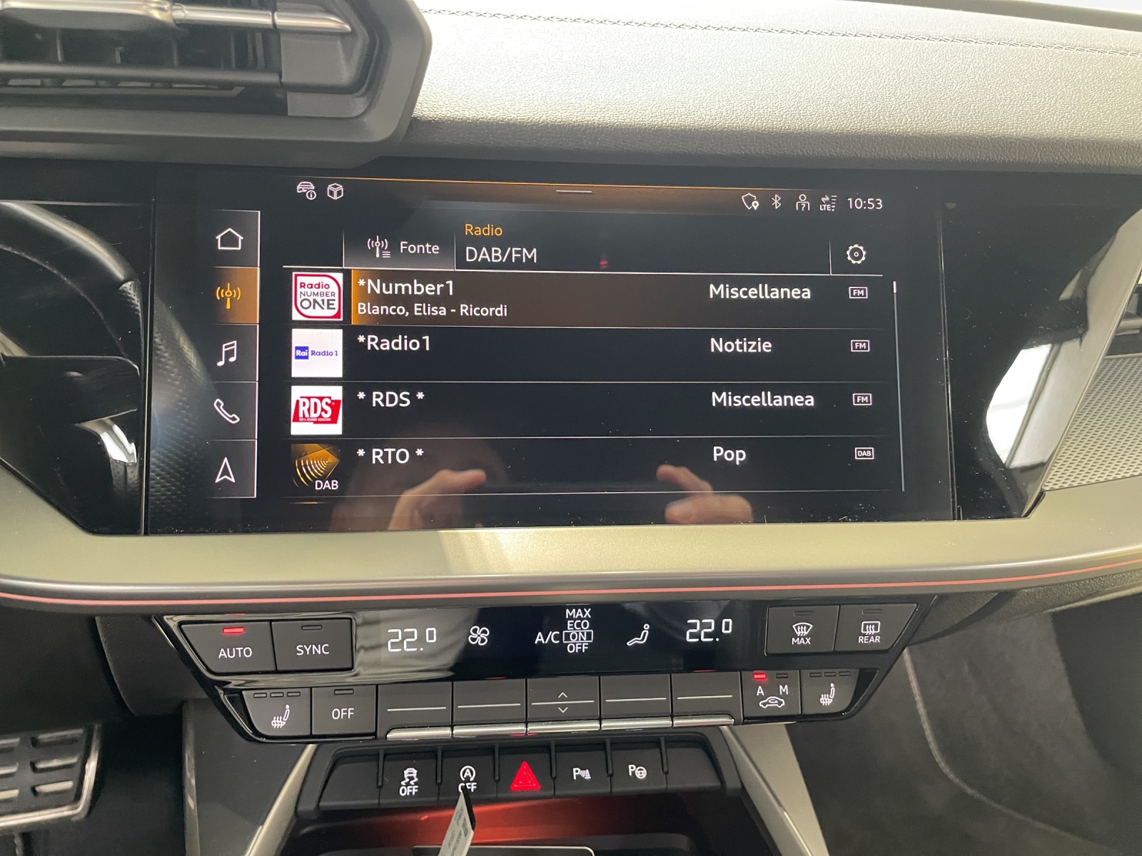 AUDI A3 Sportback 35 TFSI advanced Attraction S-tronic-image-10
