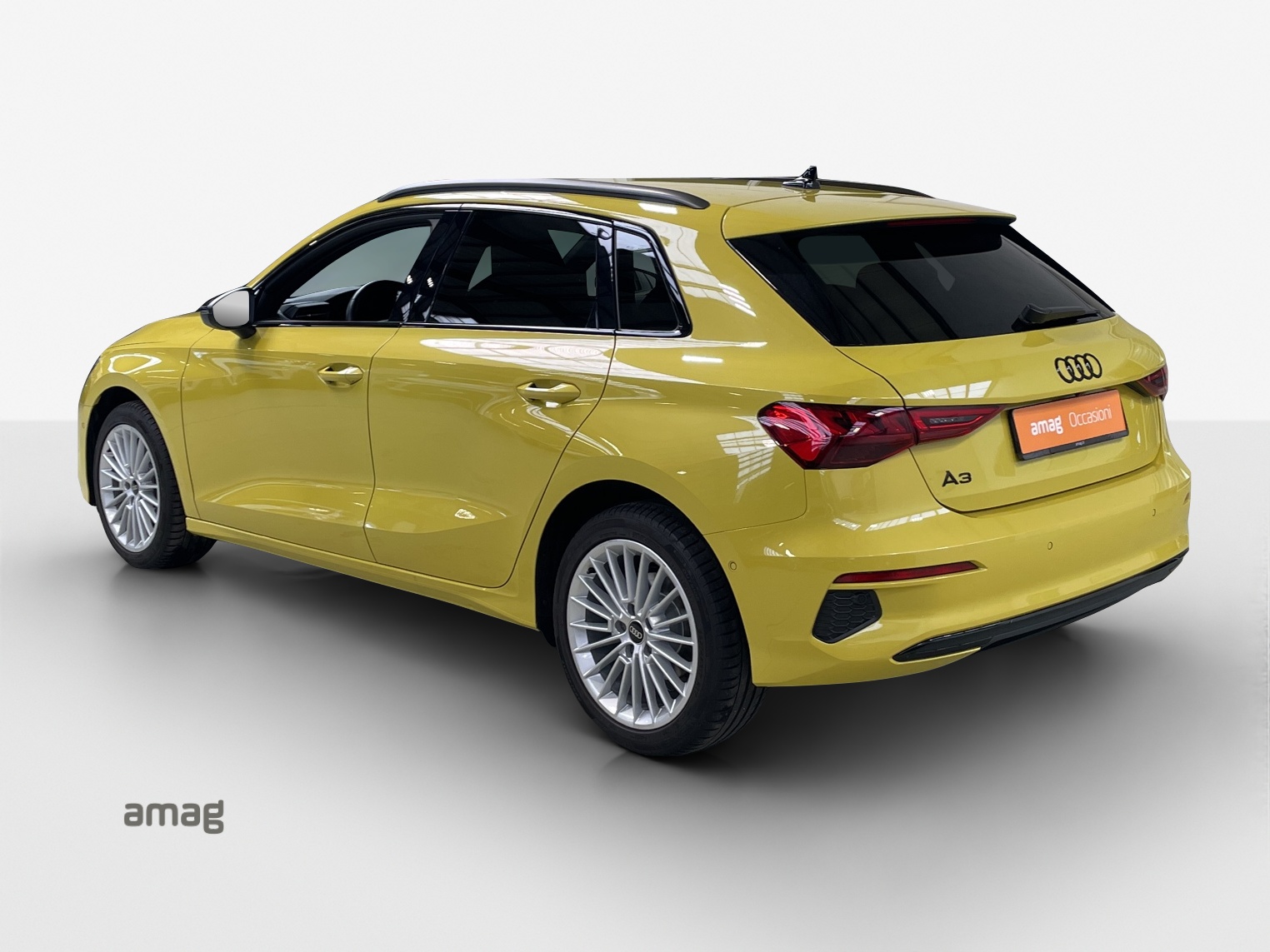 AUDI A3 Sportback 35 TFSI advanced Attraction S-tronic-image-2
