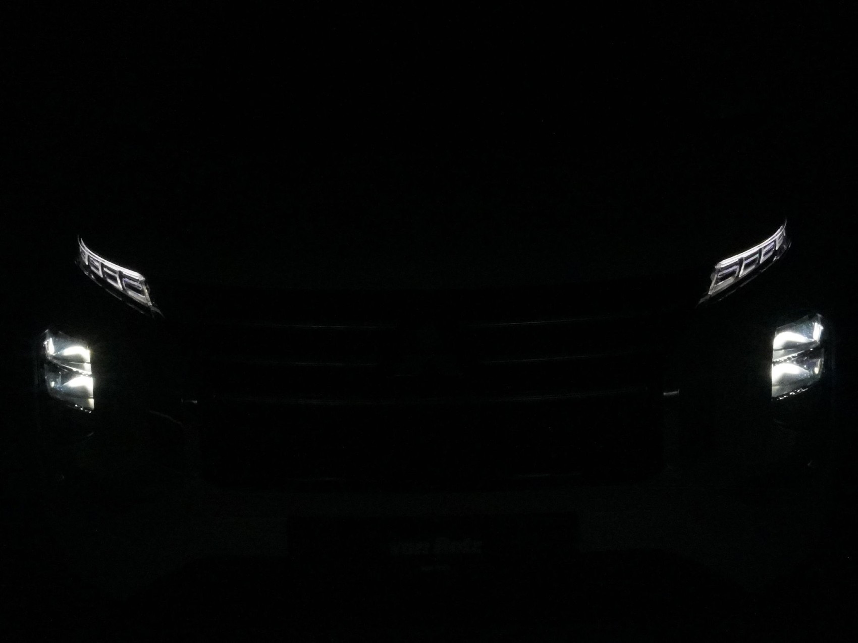 MITSUBISHI Outlander 2.4 PHEV Invite 4x4-image-7