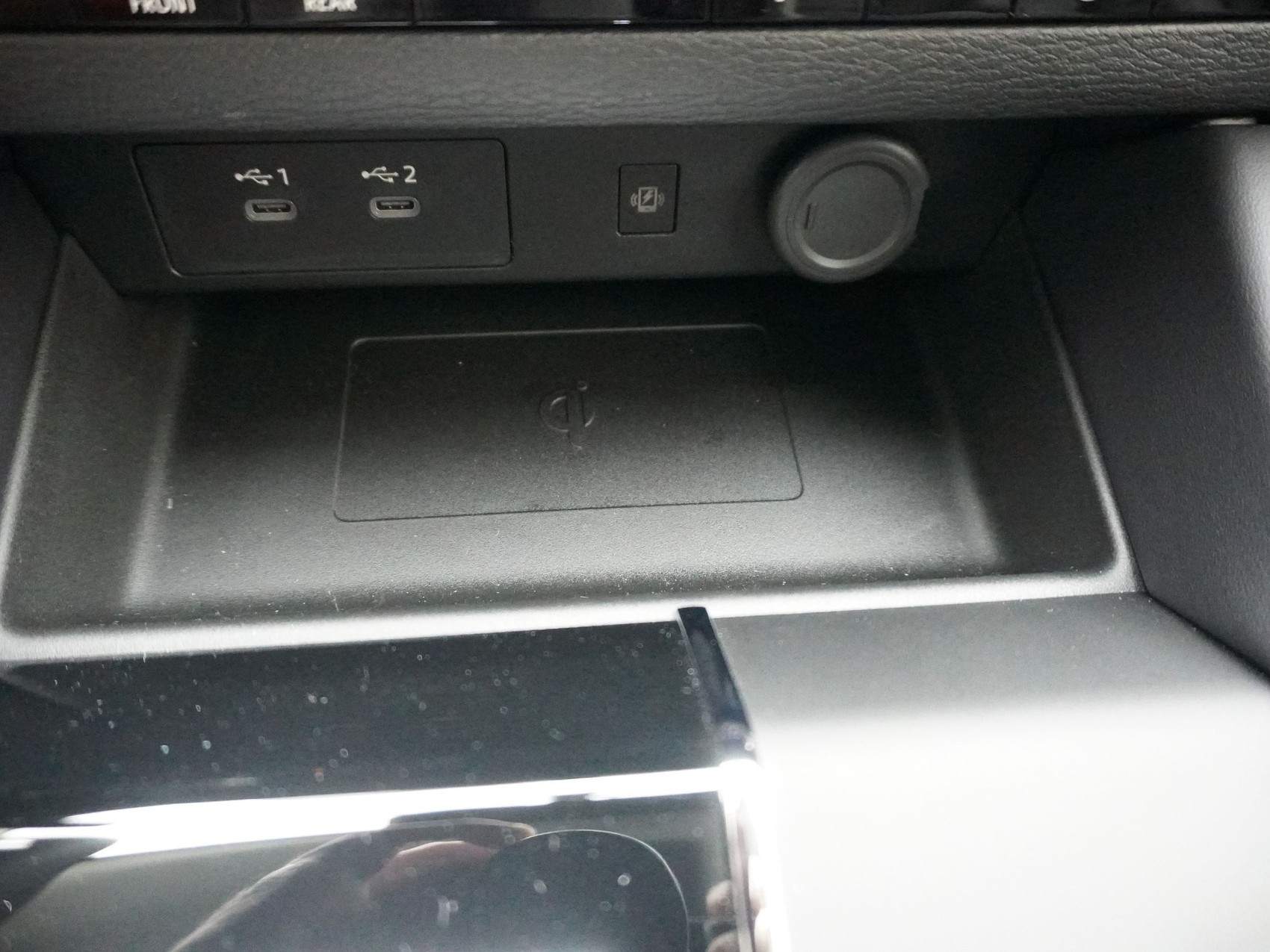 MITSUBISHI Outlander 2.4 PHEV Invite 4x4-image-21