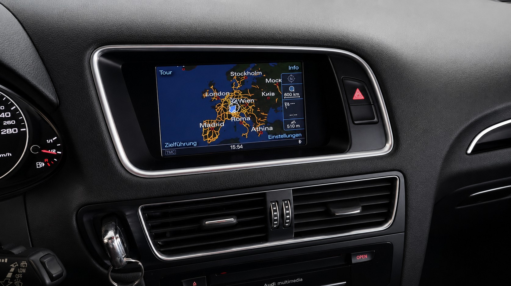 AUDI Q5 2.0 TDI quattro S-tronic-image-7