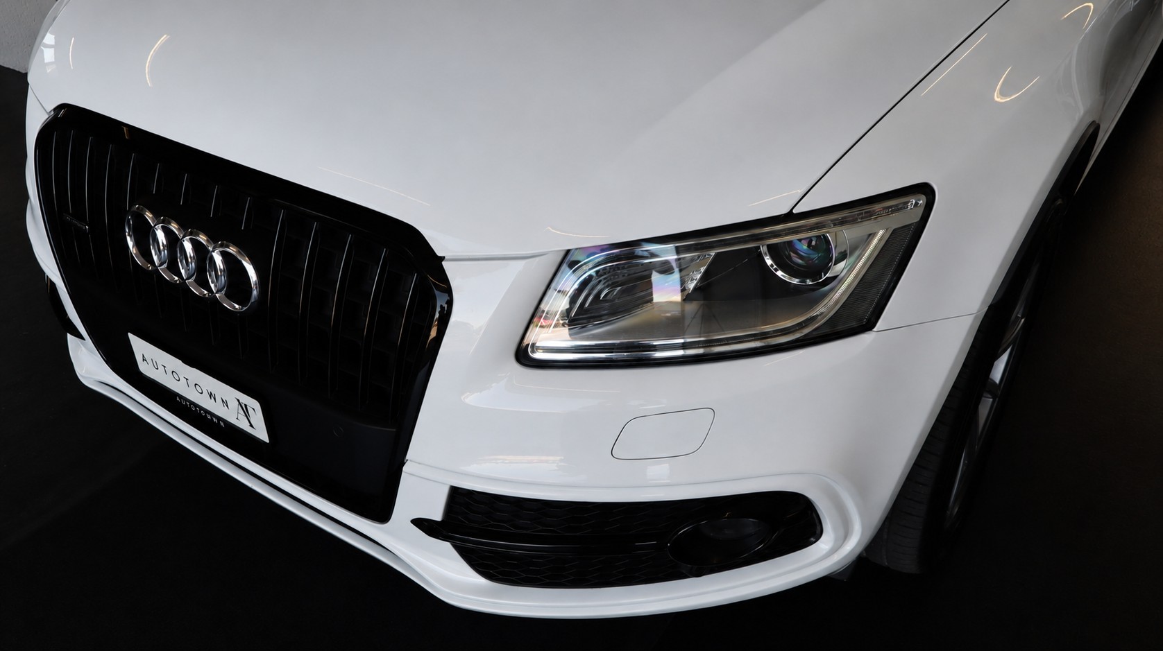 AUDI Q5 2.0 TDI quattro S-tronic-image-12