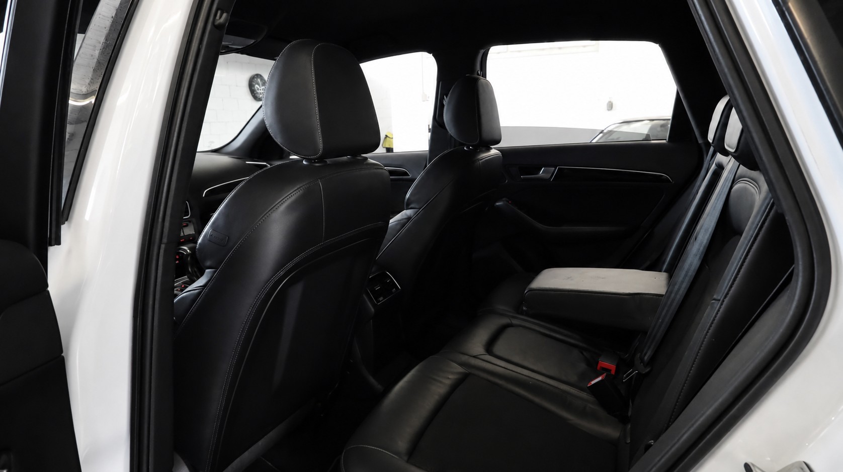 AUDI Q5 2.0 TDI quattro S-tronic-image-10