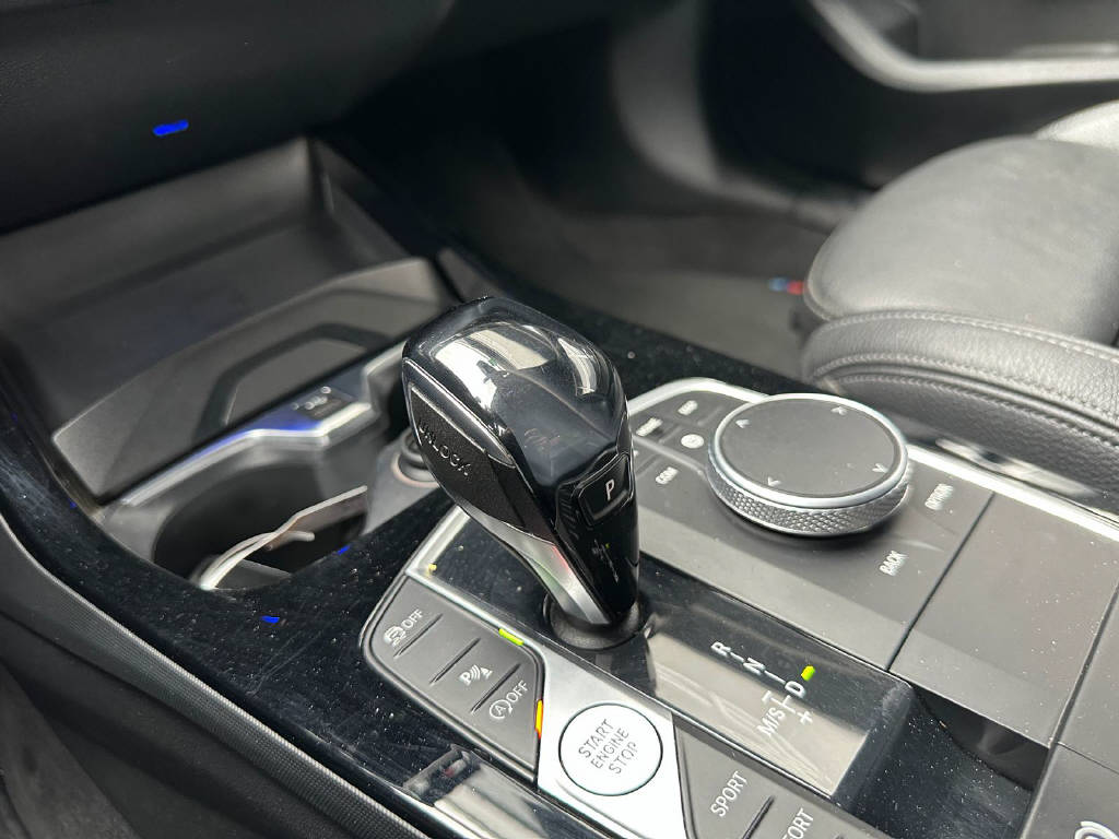 BMW M135i xDrive - CH-image-14
