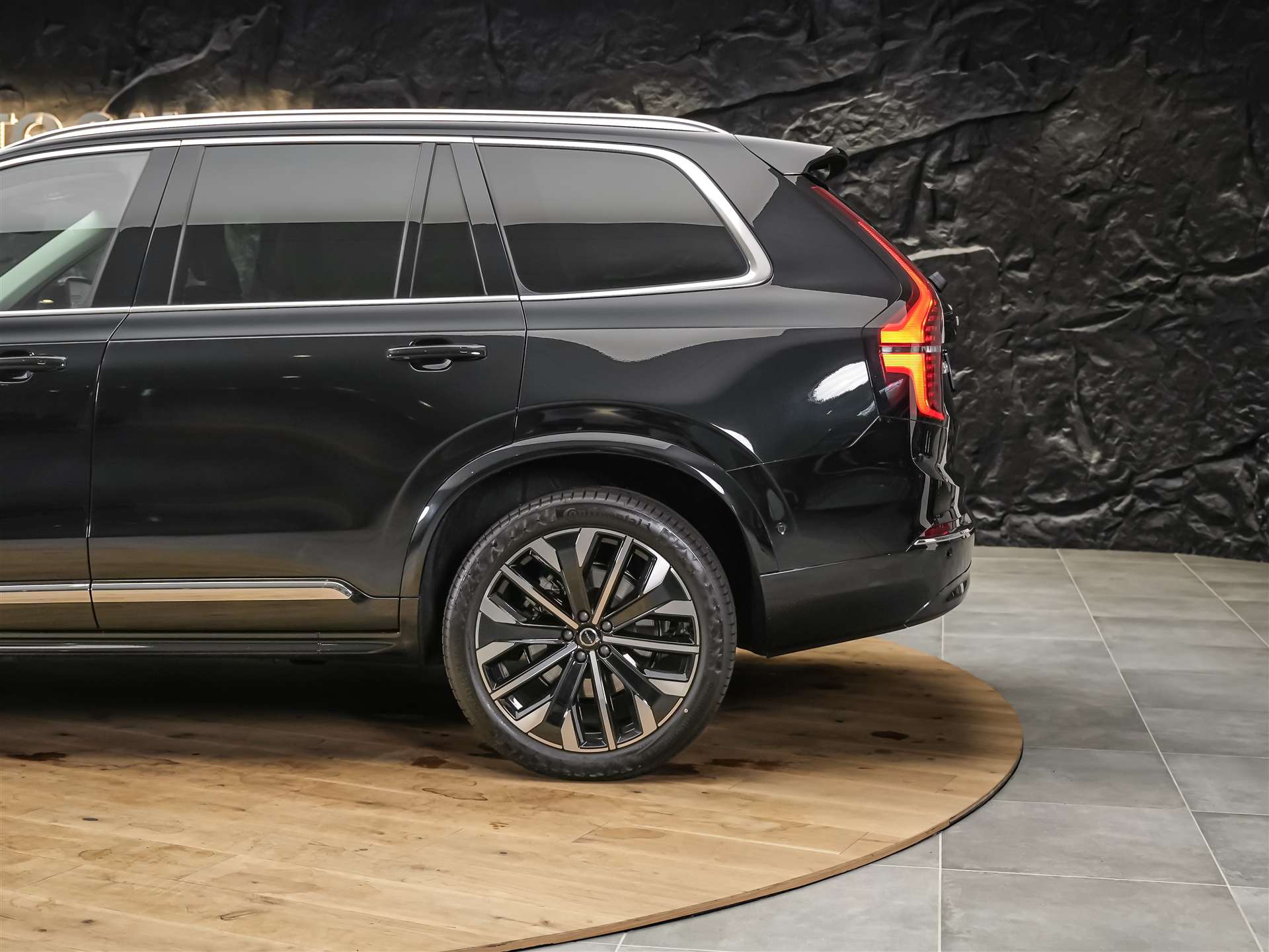 VOLVO XC90 2.0 B5 Plus Bright AWD *Facelift*7 Sitze*Panorama*-image-20