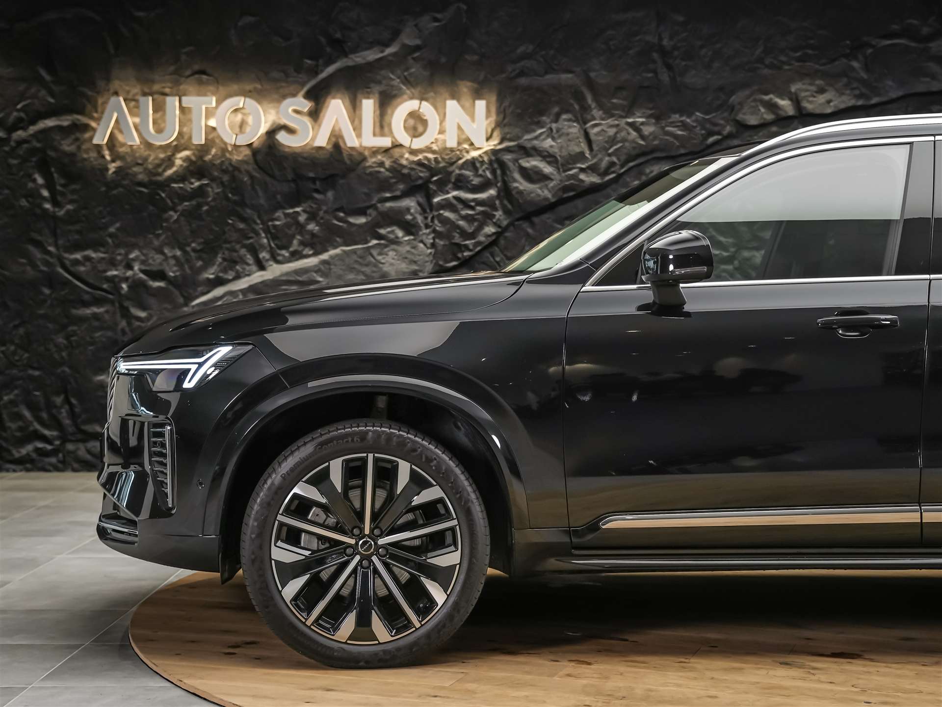 VOLVO XC90 2.0 B5 Plus Bright AWD *Facelift*7 Sitze*Panorama*-image-18