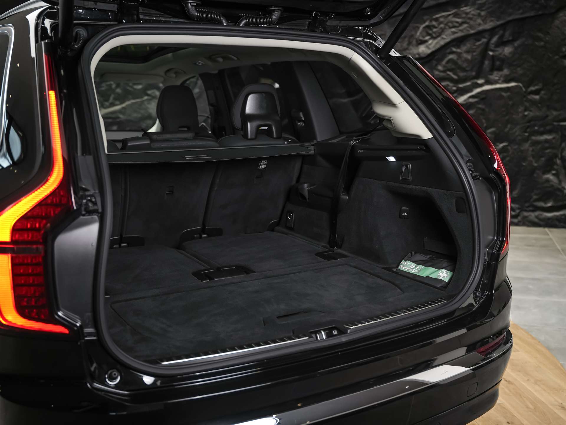 VOLVO XC90 2.0 B5 Plus Bright AWD *Facelift*7 Sitze*Panorama*-image-43
