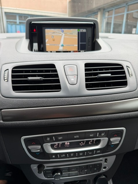 RENAULT Mégane Grandtour 1.5 dCi Expression EDC-image-8