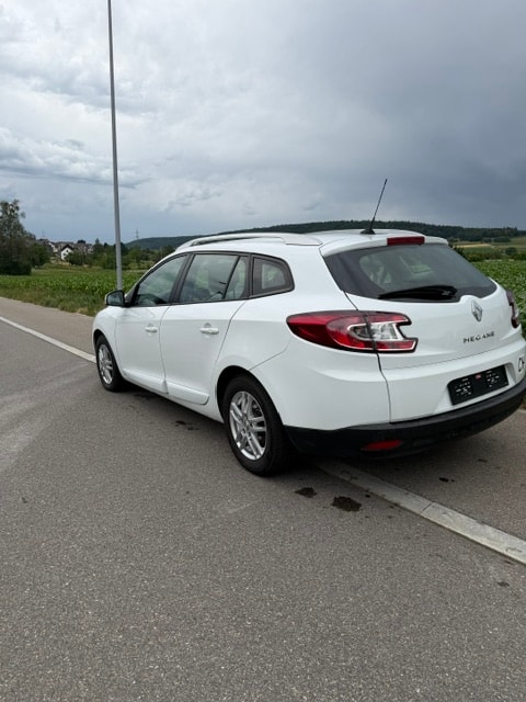 RENAULT Mégane Grandtour 1.5 dCi Expression EDC-image-3
