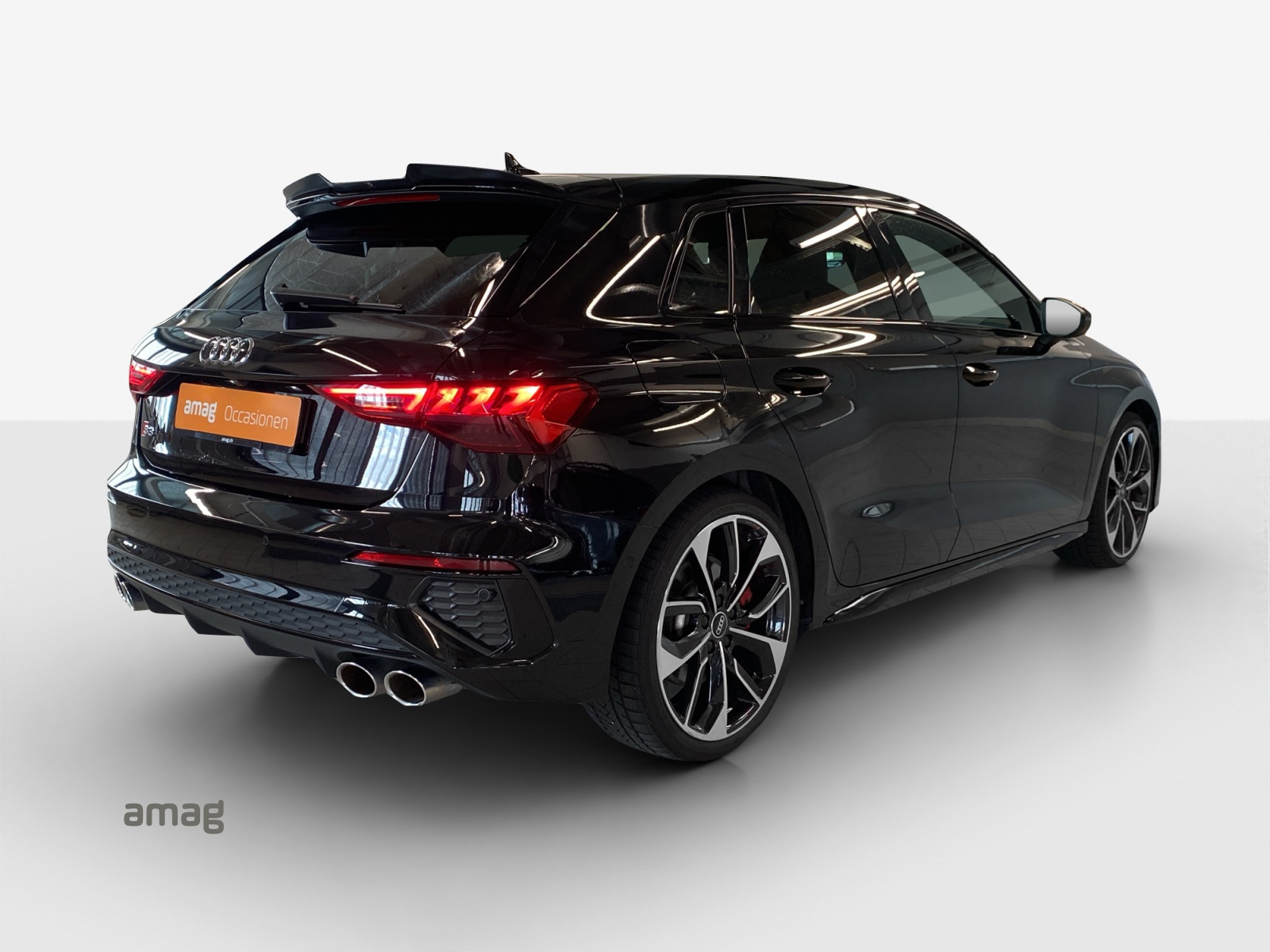 AUDI S3 Sportback 2.0 TFSI quattro S-tronic-image-4