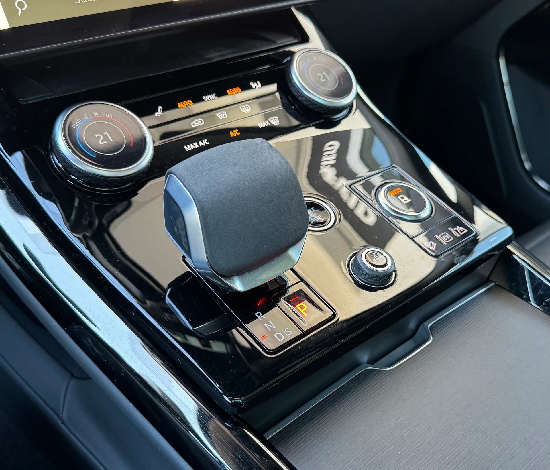 LAND ROVER Range Rover Sport P510e 3.0 Si6 PHEV Autobiography Automatic-image-26