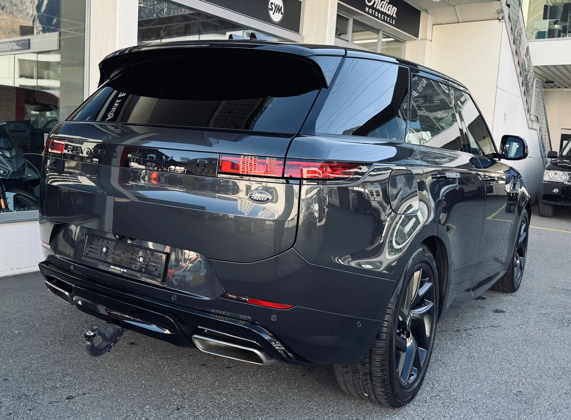 LAND ROVER Range Rover Sport P510e 3.0 Si6 PHEV Autobiography Automatic-image-4