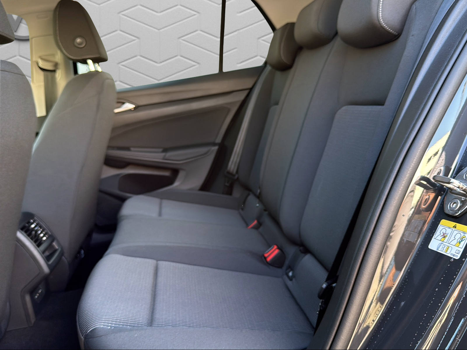 VW Golf 1.5 e TSI mHEV Value DSG-image-12