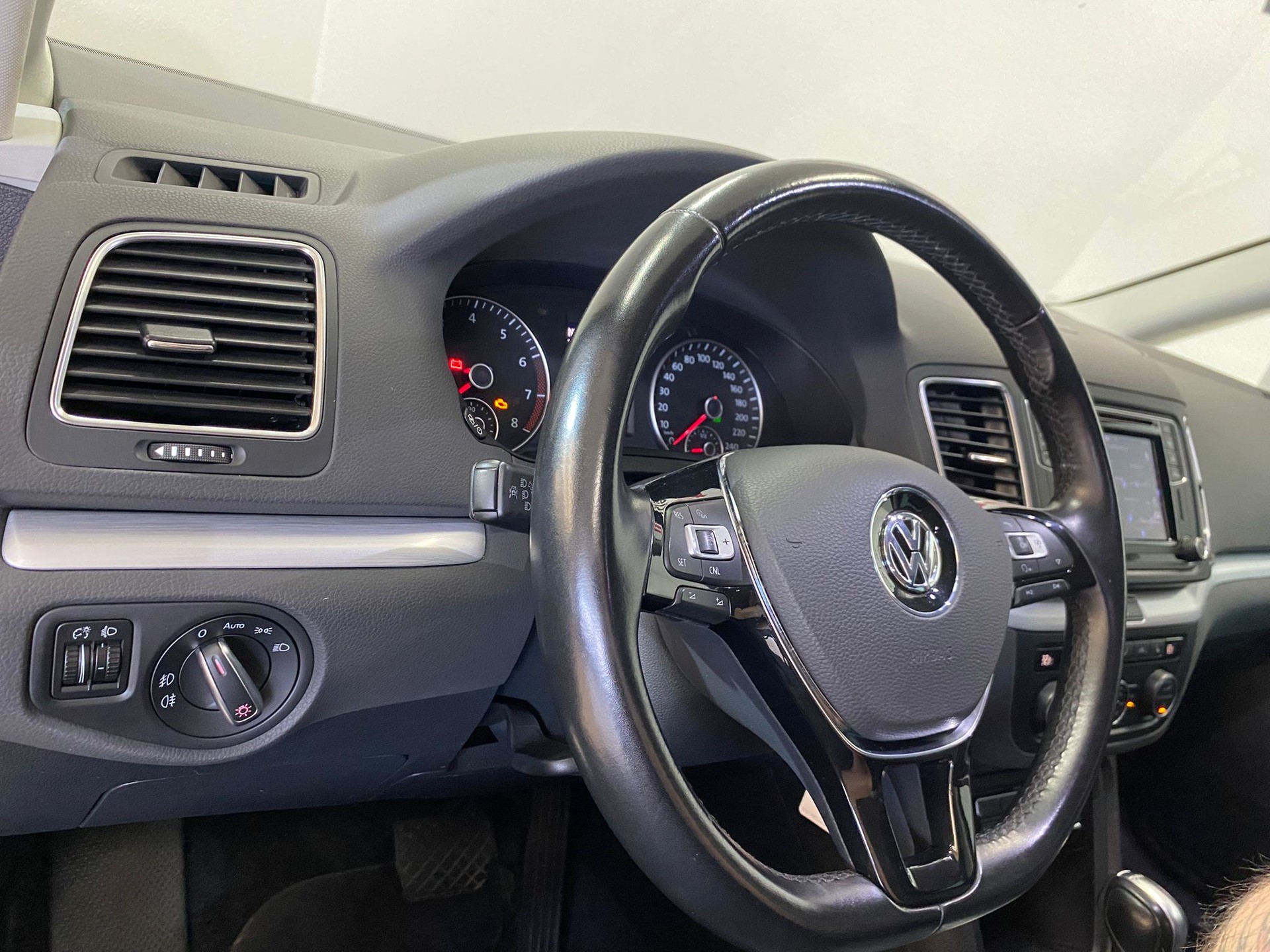 VW Sharan 1.4 TSI BlMT Comfortline DSG-image-6