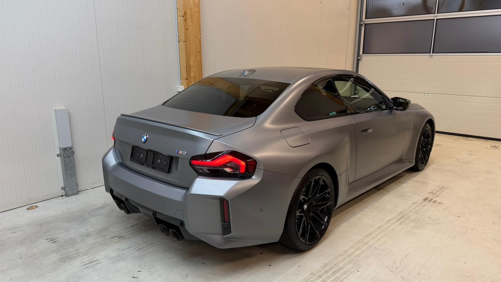 BMW M2-image-2
