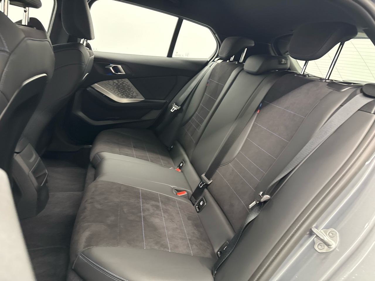 BMW 120 M Sport Steptronic-image-10