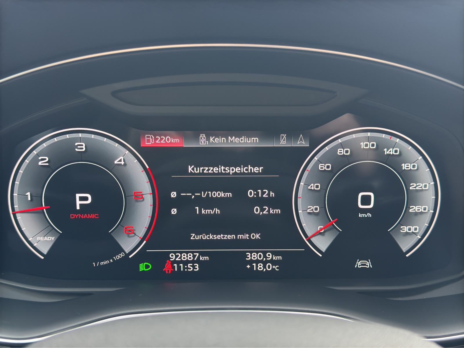 AUDI Q8 45 TDI Black Edition quattro tiptronic-image-25