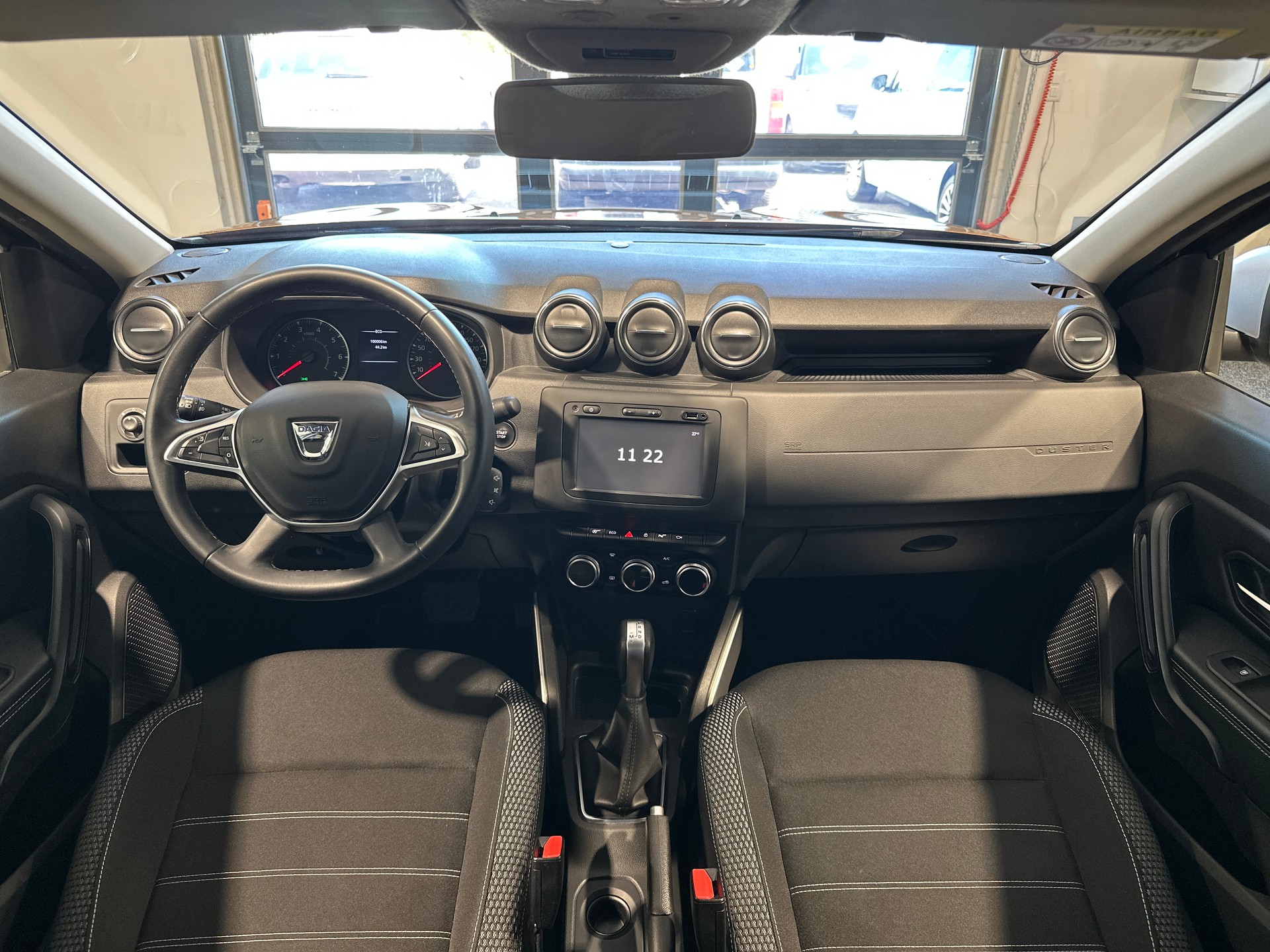 DACIA Duster dCi 110 Comfort 4x2 EDC-image-16