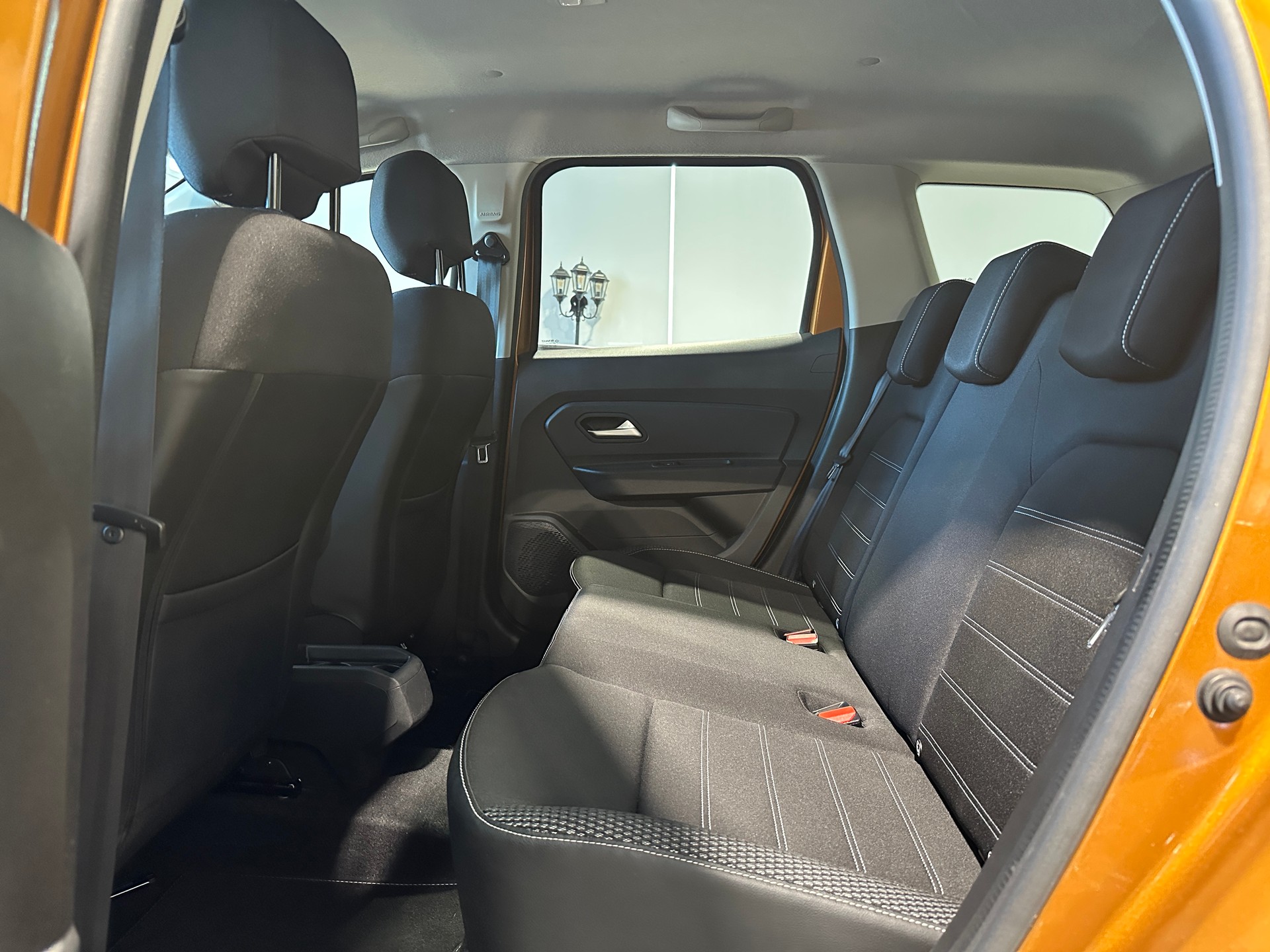DACIA Duster dCi 110 Comfort 4x2 EDC-image-15