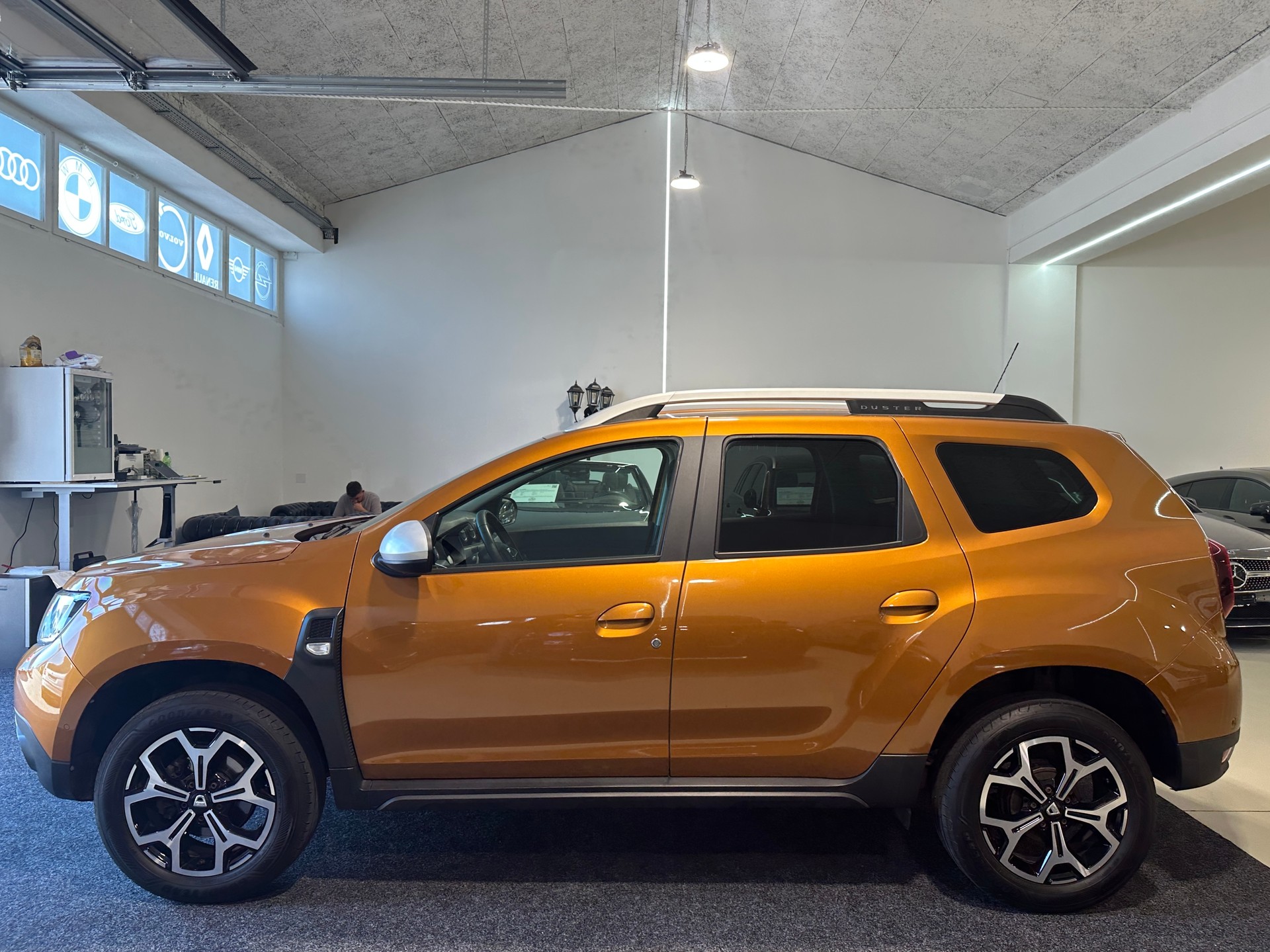 DACIA Duster dCi 110 Comfort 4x2 EDC-image-4