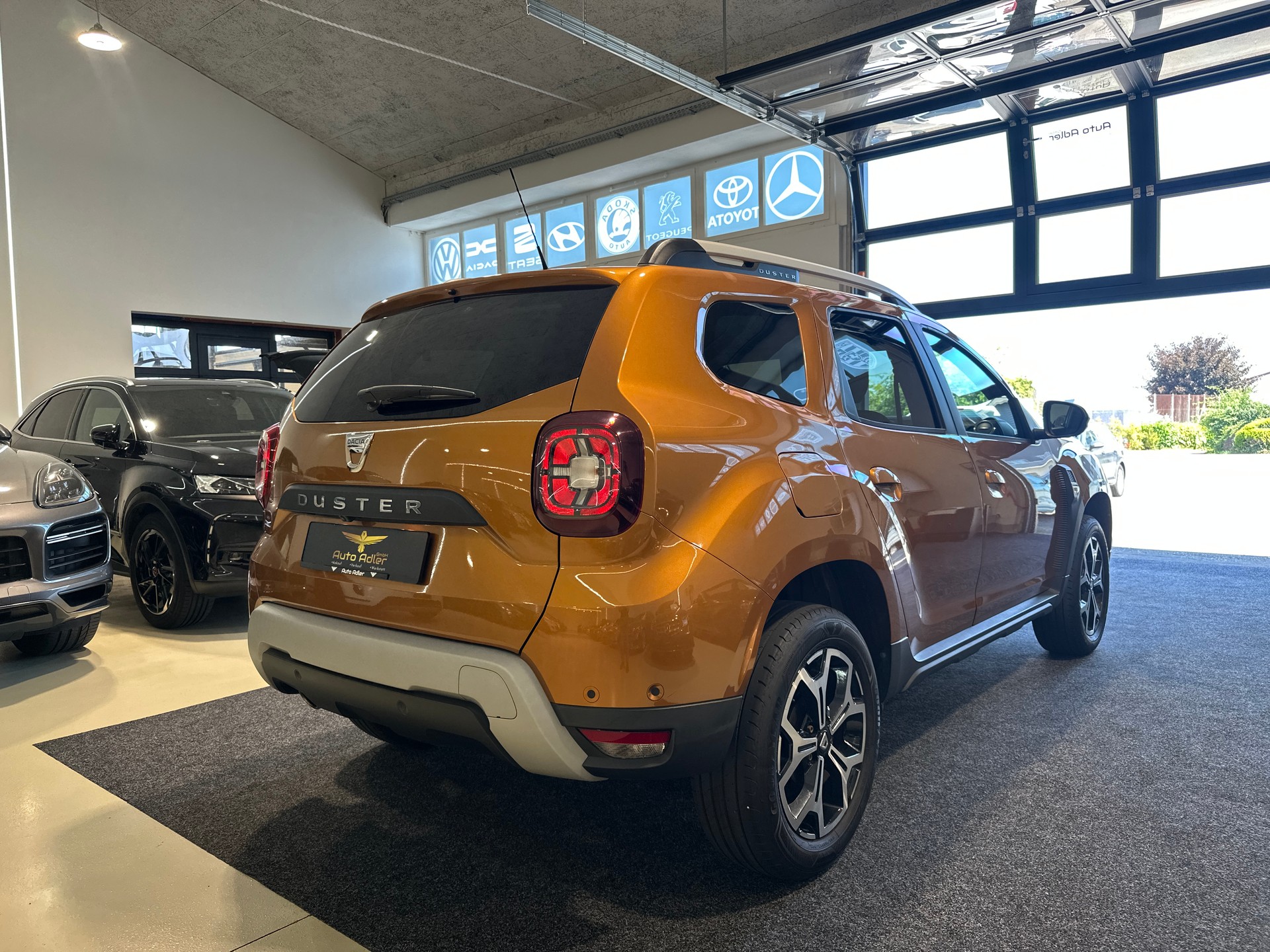 DACIA Duster dCi 110 Comfort 4x2 EDC-image-9