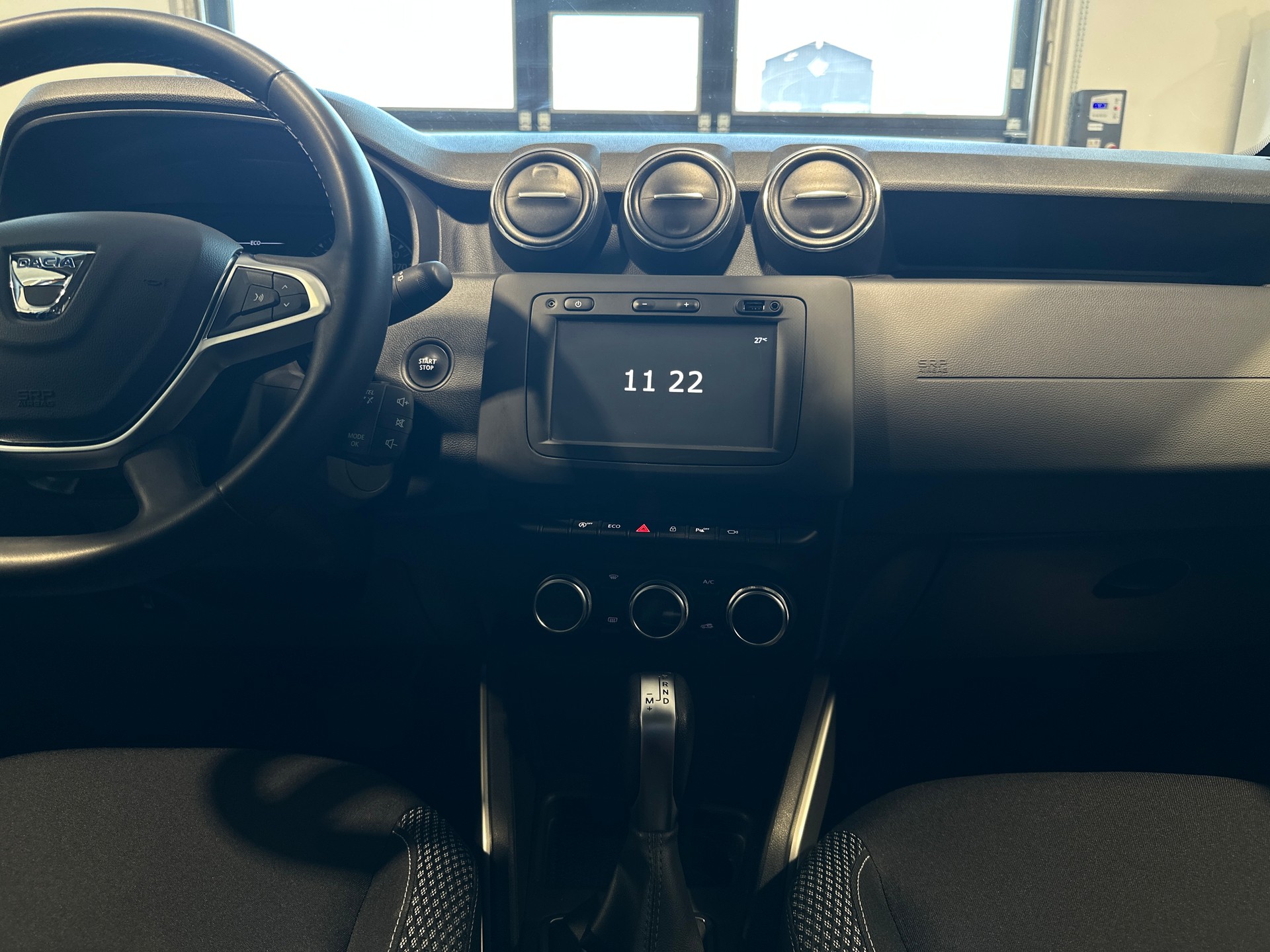 DACIA Duster dCi 110 Comfort 4x2 EDC-image-18