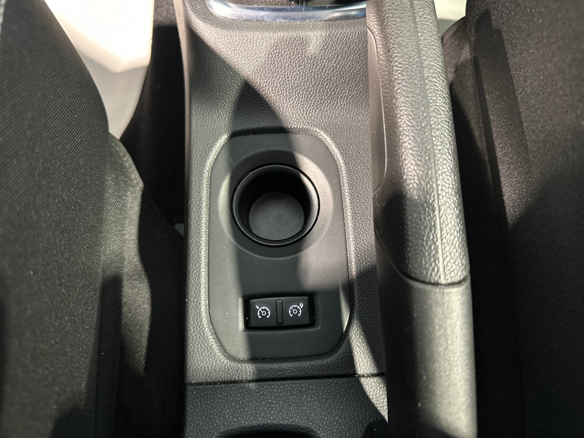 DACIA Duster dCi 110 Comfort 4x2 EDC-image-28