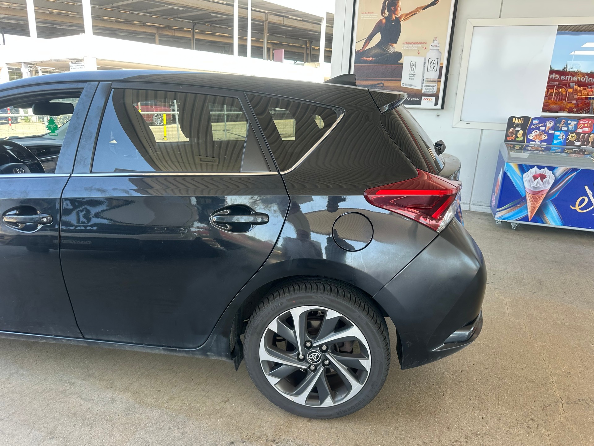 TOYOTA Auris 1.2 Turbo Luna-image-7