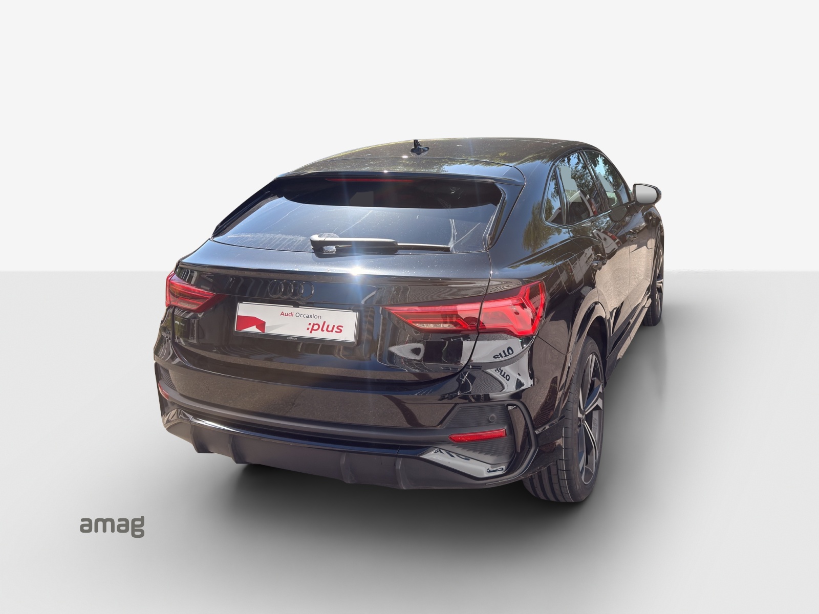 AUDI Q3 Sportback 45 TFSI e S line Attraction S-tronic-image-5