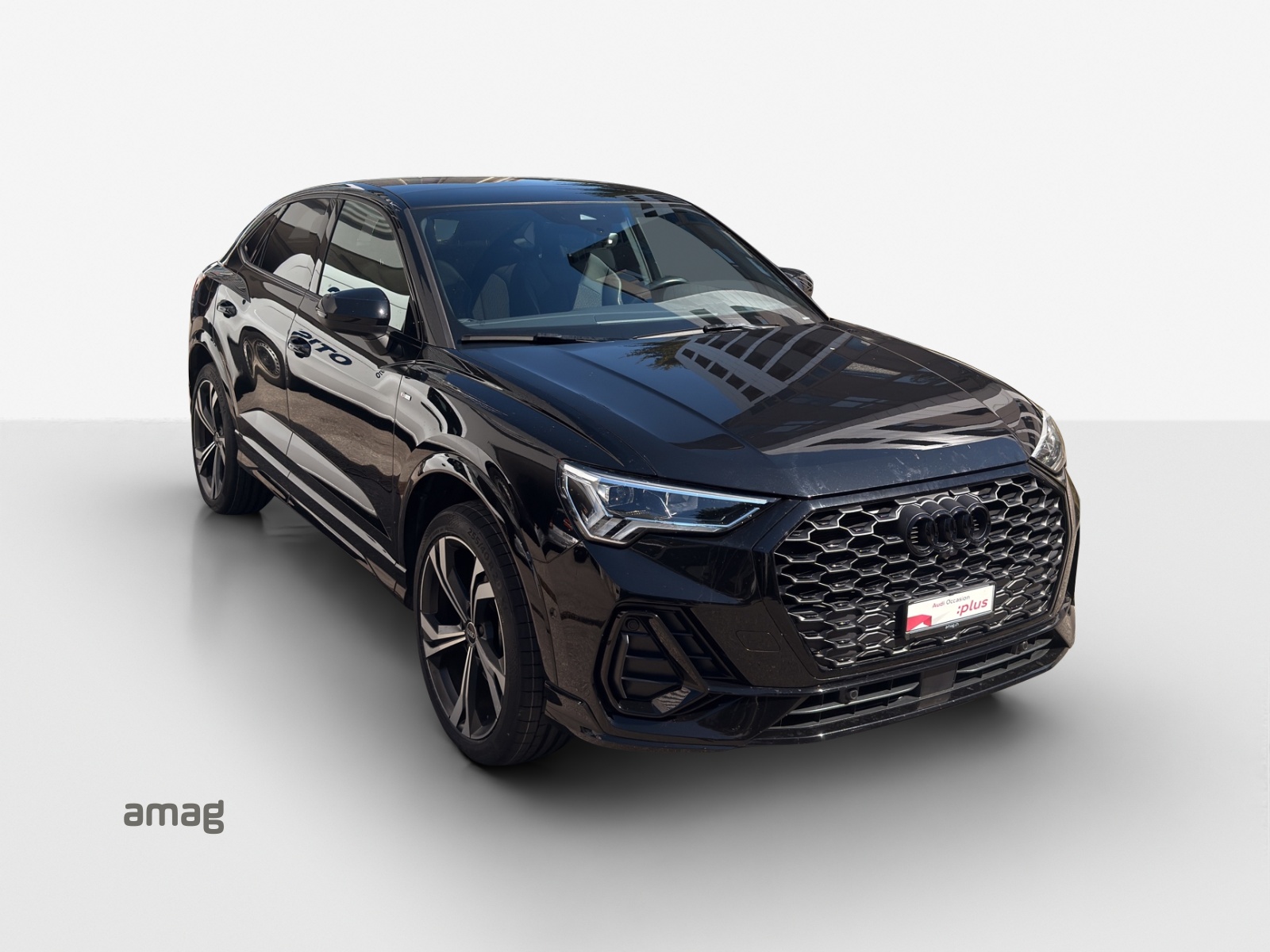AUDI Q3 Sportback 45 TFSI e S line Attraction S-tronic-image-6