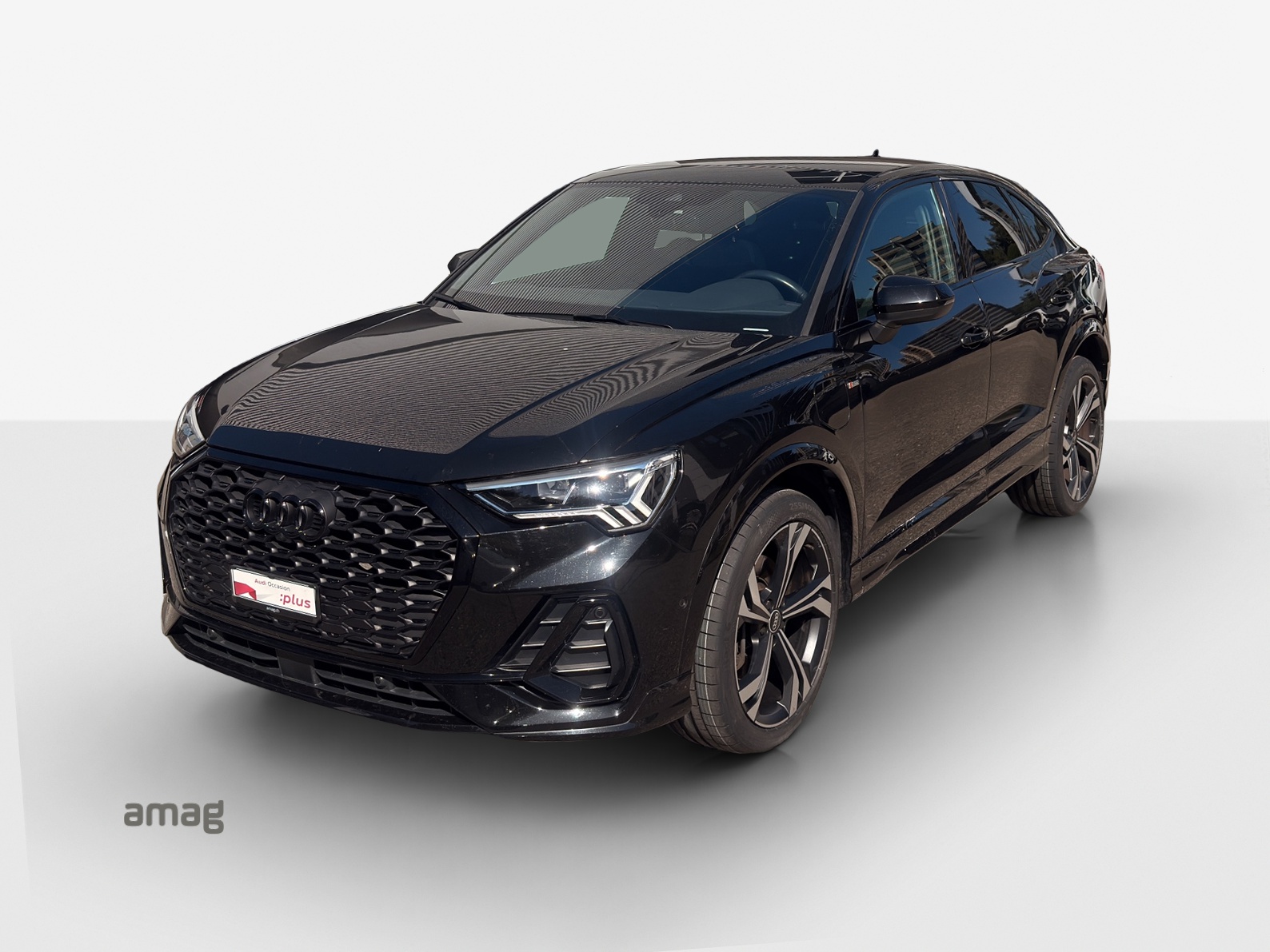 AUDI Q3 Sportback 45 TFSI e S line Attraction S-tronic-image-0