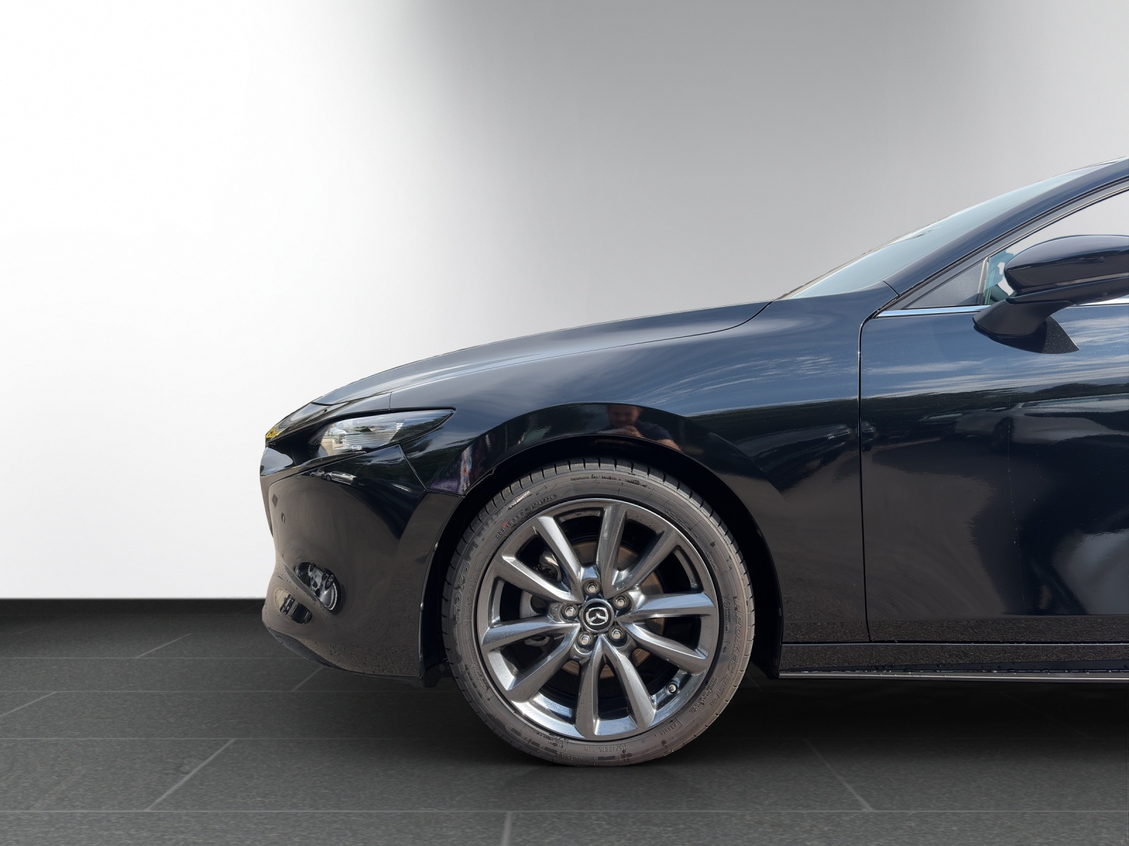 MAZDA 3 HB G 140 Centre Line A-image-3