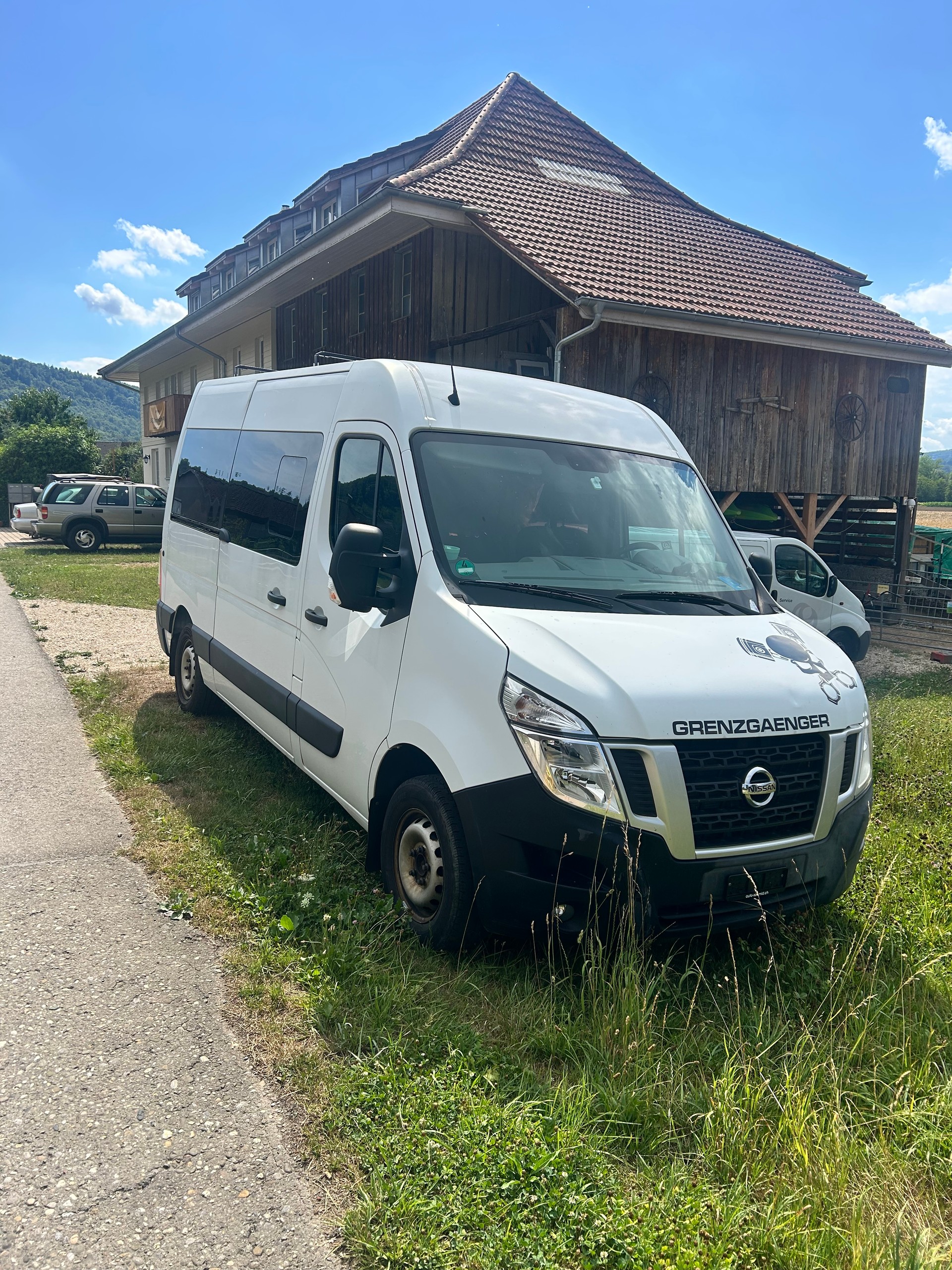 NISSAN 2.3 dCi 145 Premium 9P.-image-0