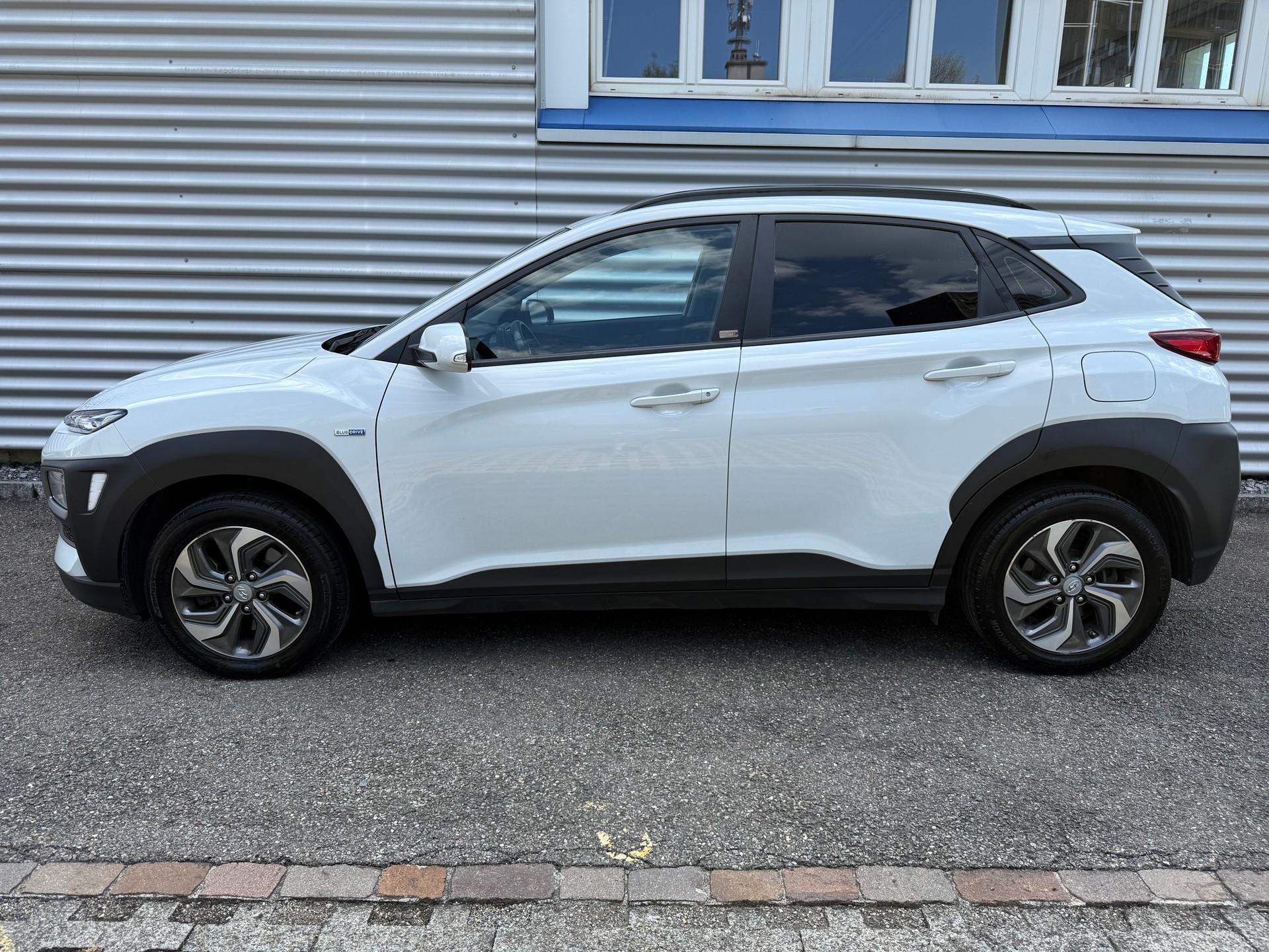 HYUNDAI Kona 1.6 GDi HEV Origo DCT-image-2