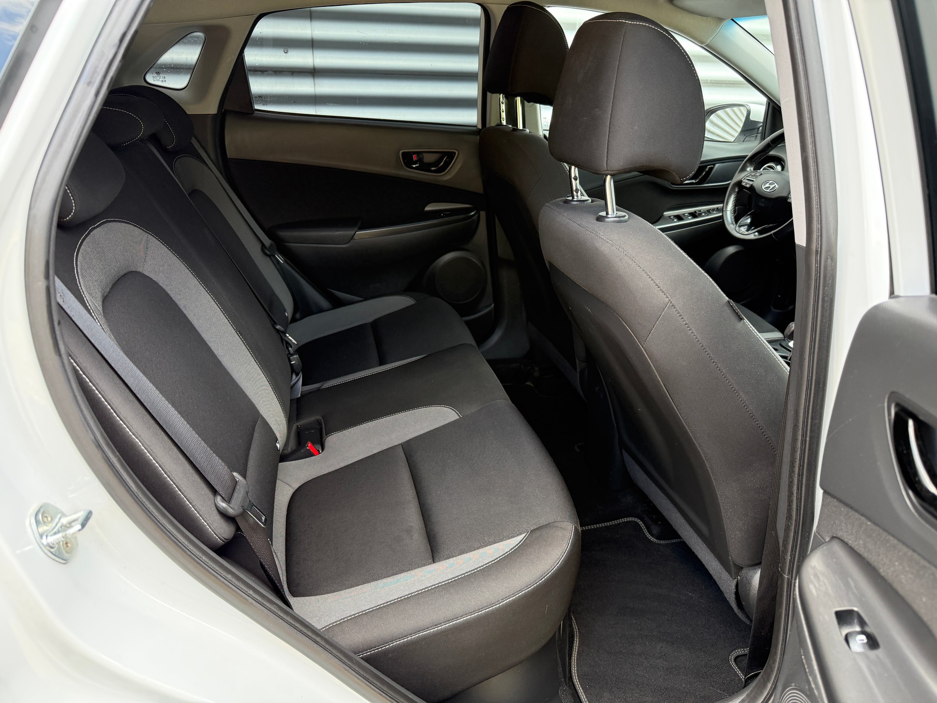 HYUNDAI Kona 1.6 GDi HEV Origo DCT-image-8