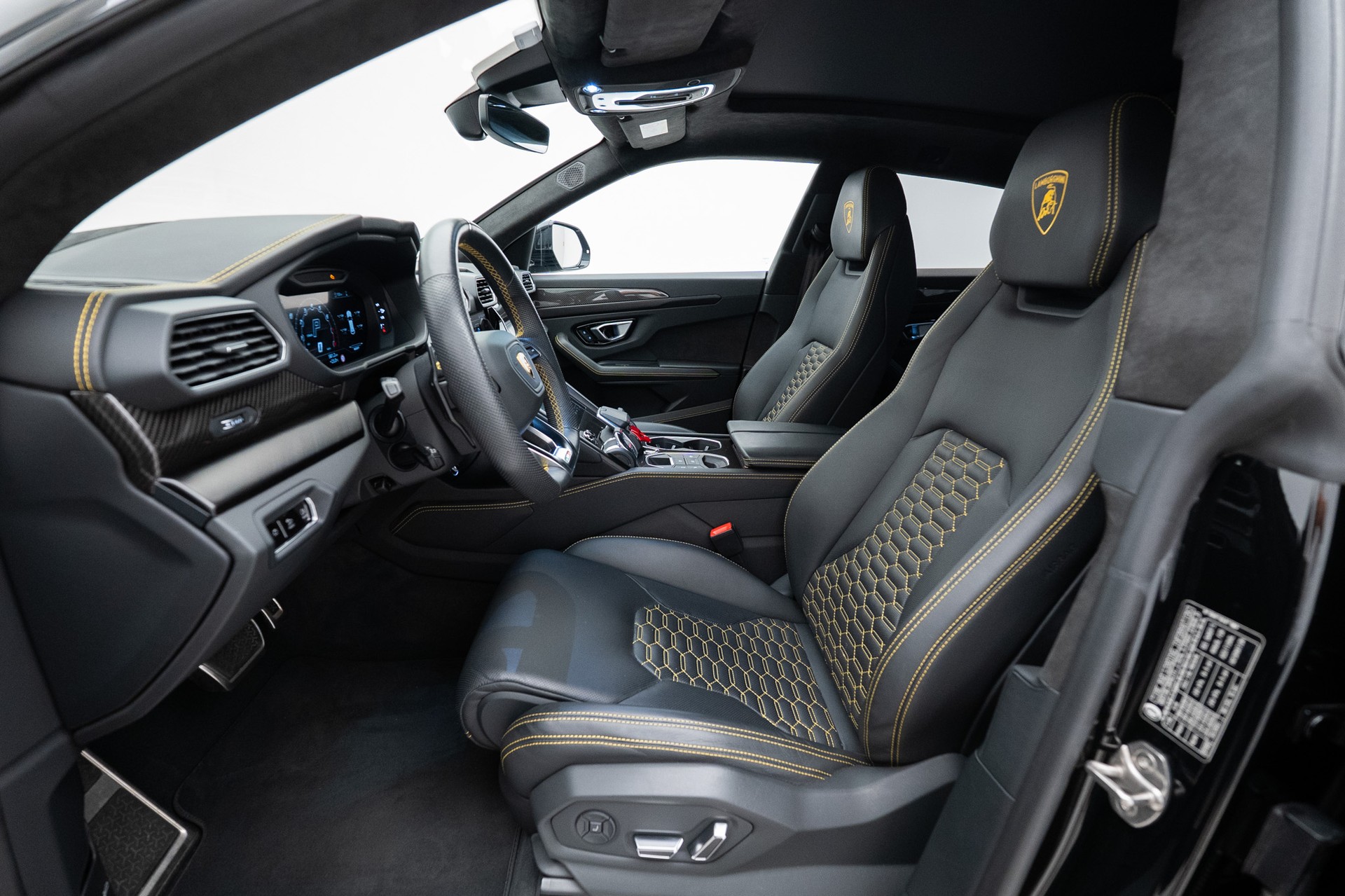 LAMBORGHINI Urus E-Gear HIrsch Performance-image-6