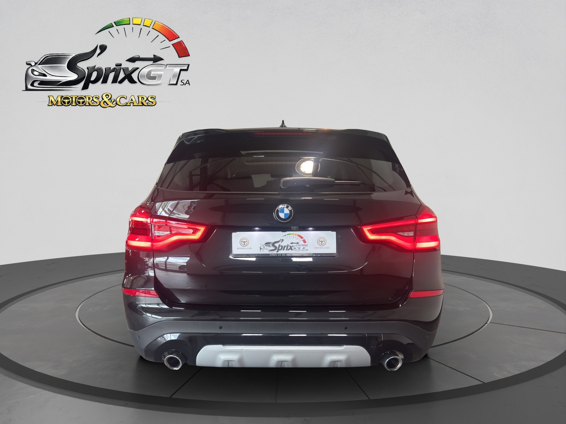 BMW X3 xDrive 48V 30d xLine Steptronic-showroom-element-3