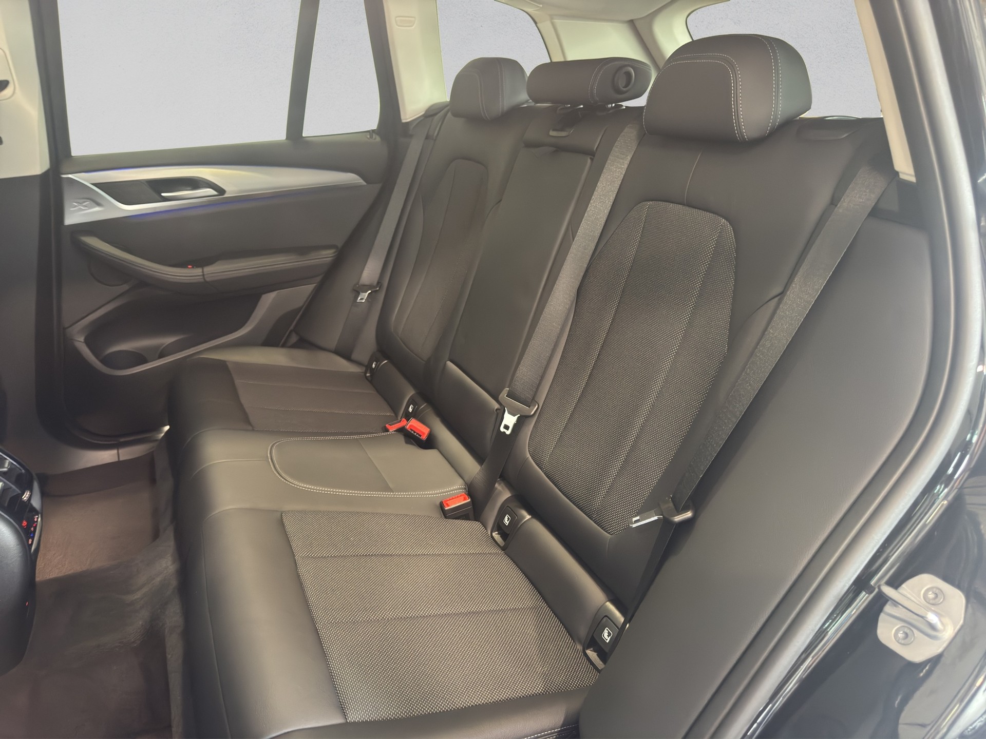BMW X3 xDrive 48V 30d xLine Steptronic-image-12