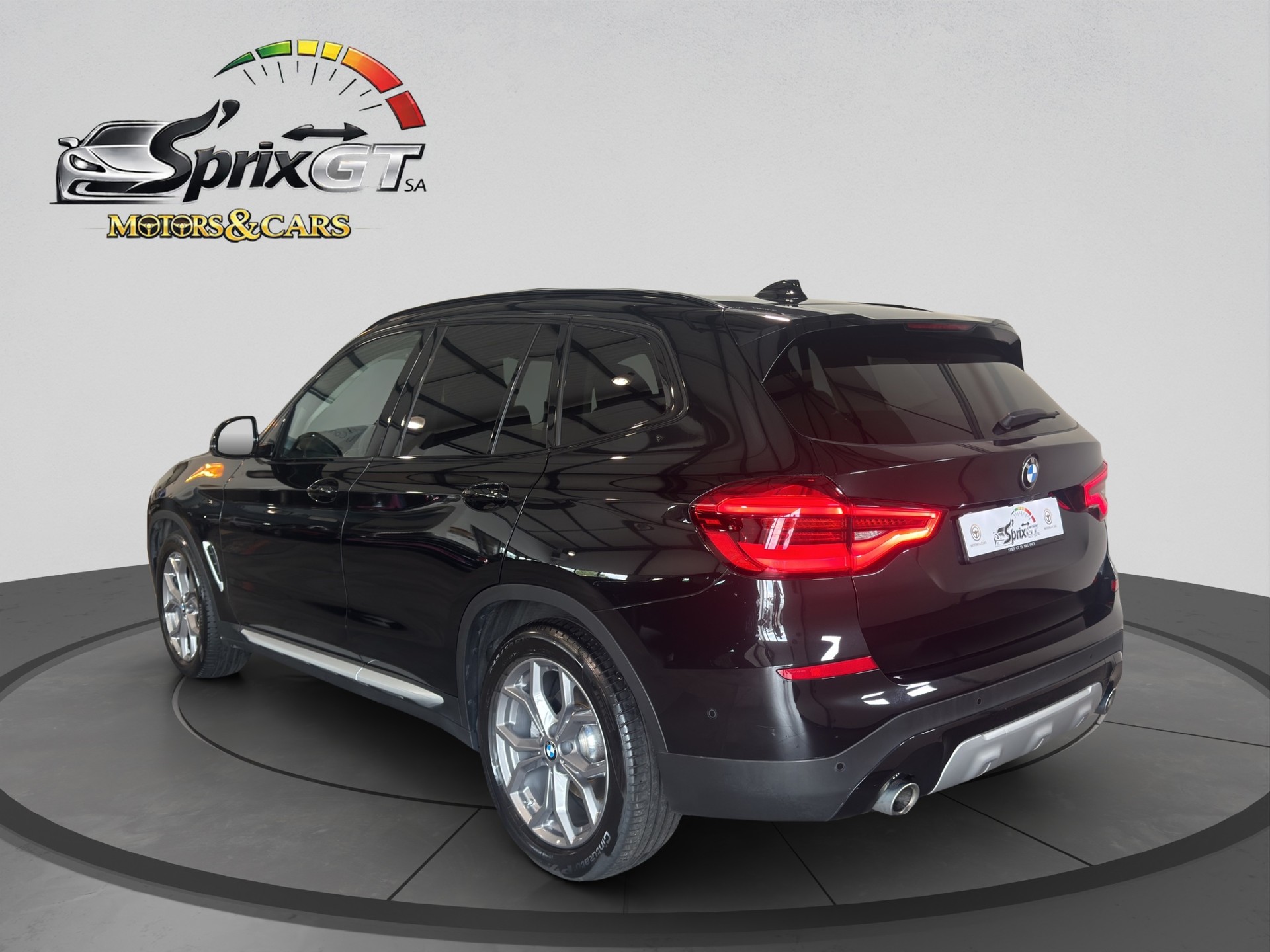 BMW X3 xDrive 48V 30d xLine Steptronic-showroom-element-2
