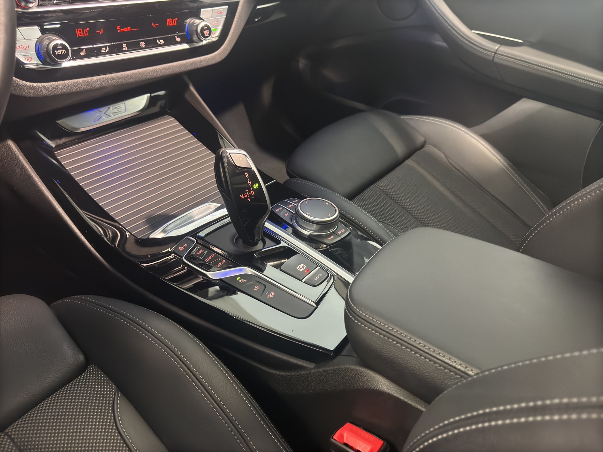 BMW X3 xDrive 48V 30d xLine Steptronic-image-13