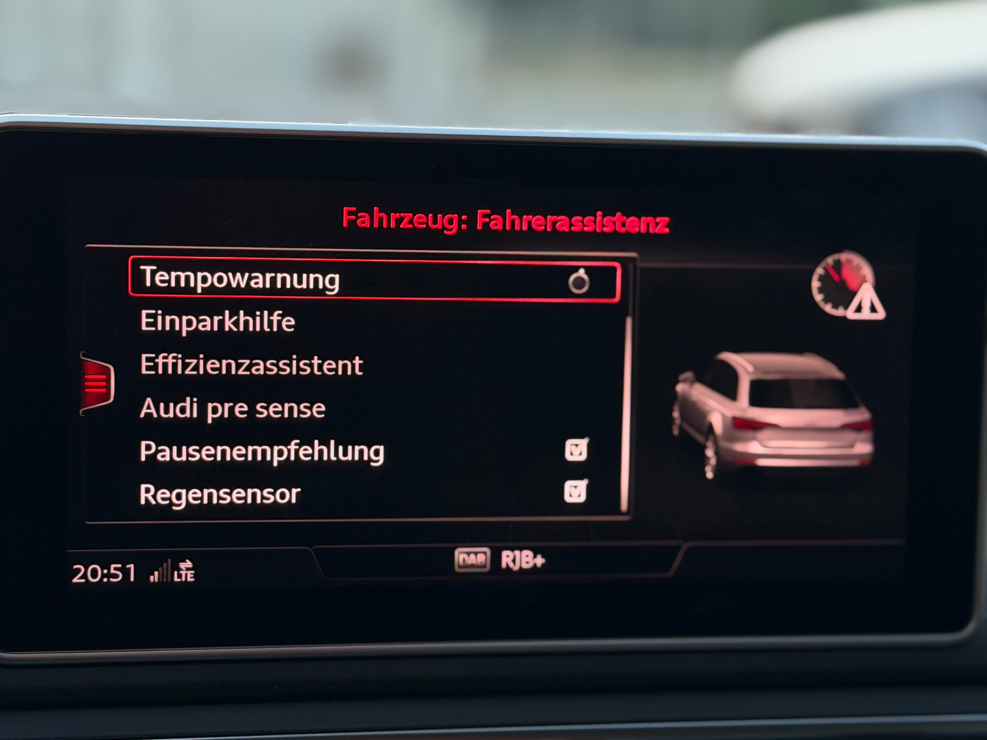 AUDI A4 Avant 2.0 TFSI Sport S-tronic-image-19